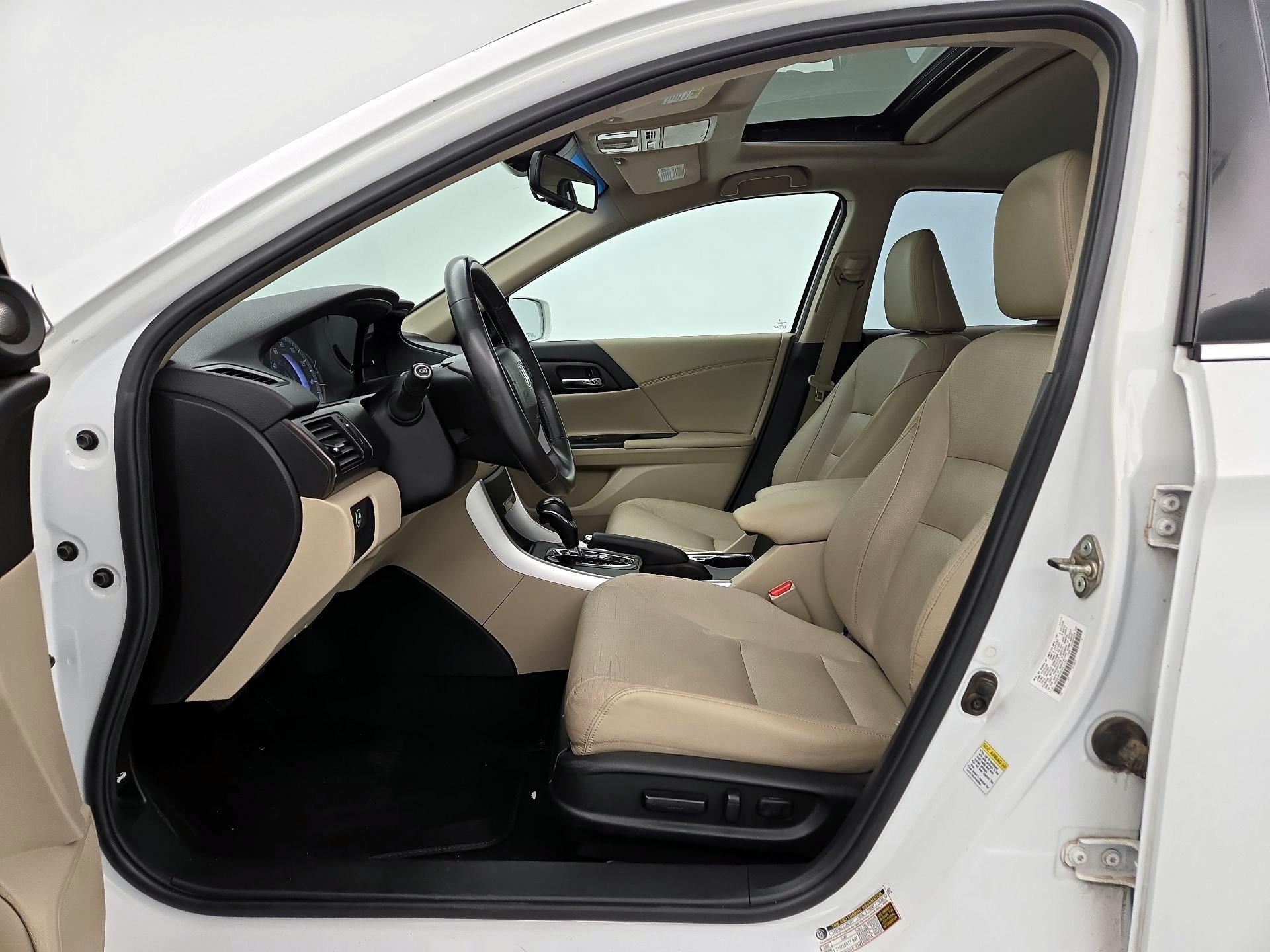 Thumbnail: 2015 Honda Accord - 11