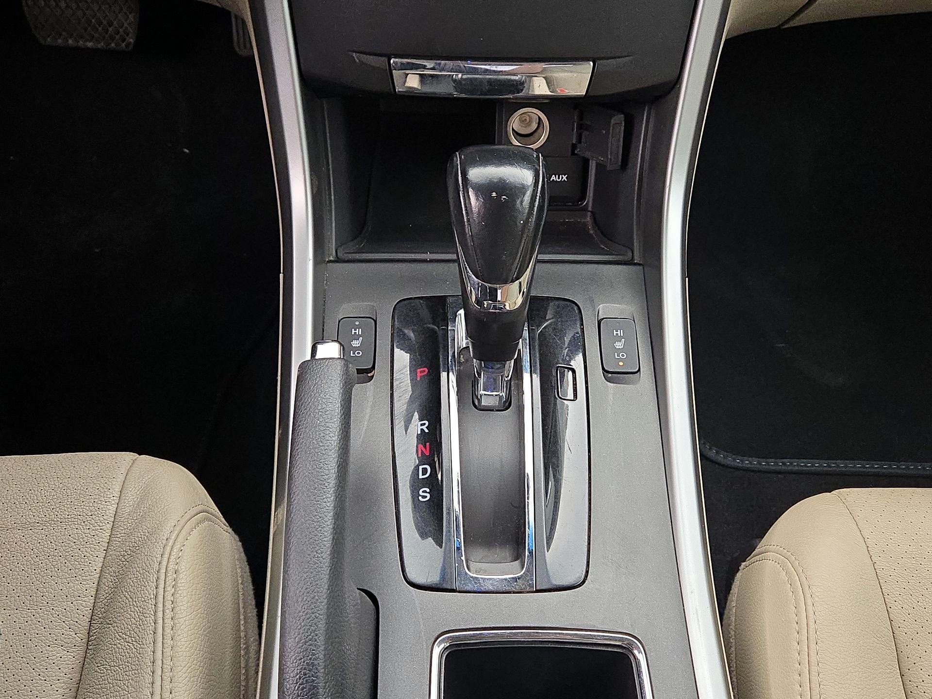 Thumbnail: 2015 Honda Accord - 16