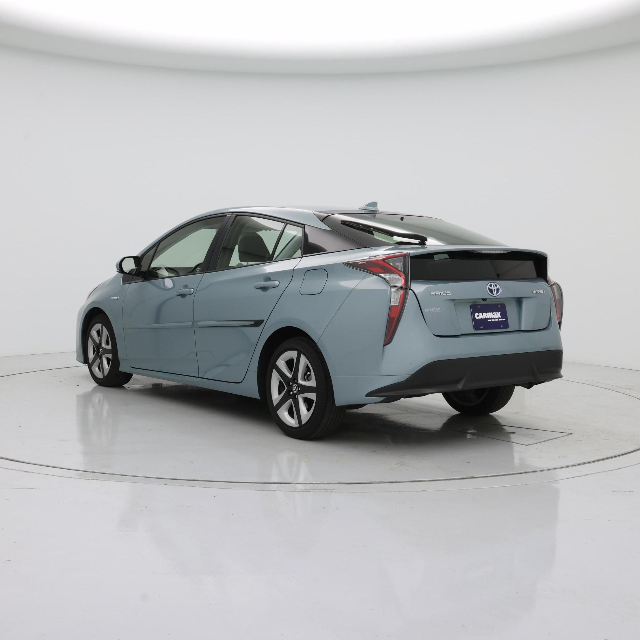 Thumbnail: 2017 Toyota Prius - 2