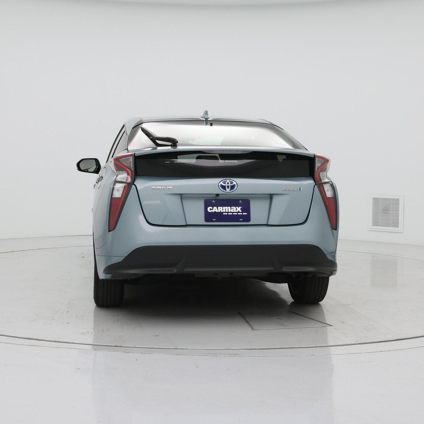 Thumbnail: 2017 Toyota Prius - 6