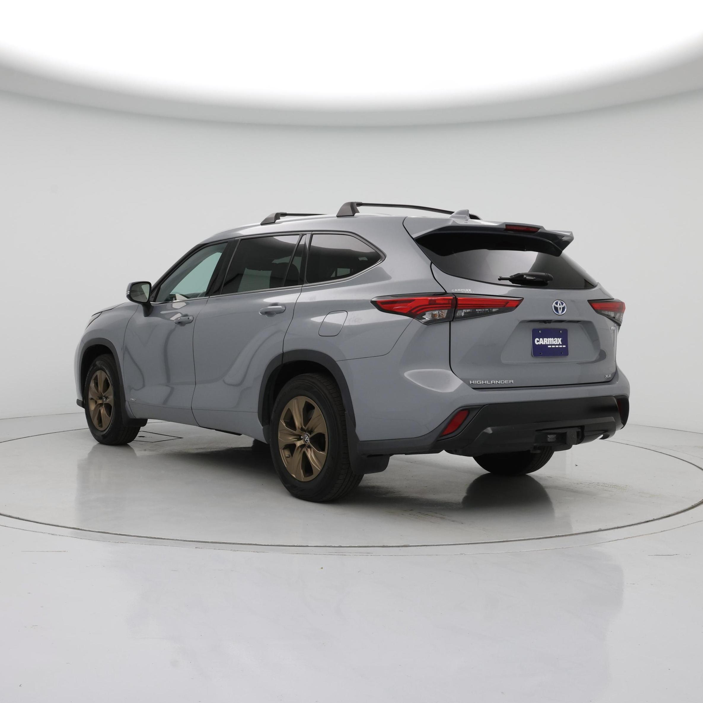 Thumbnail: 2022 Toyota Highlander - 2