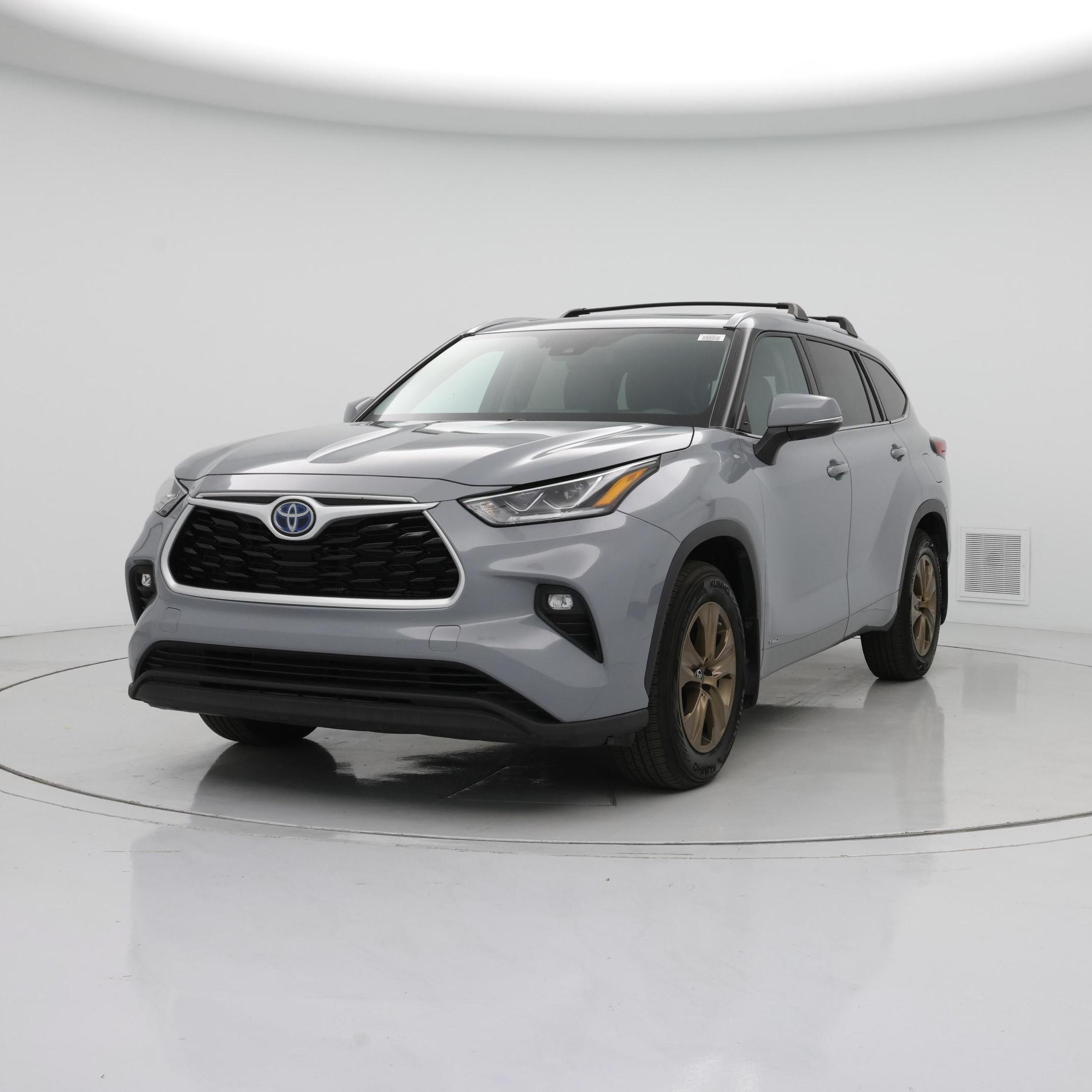 Thumbnail: 2022 Toyota Highlander - 4