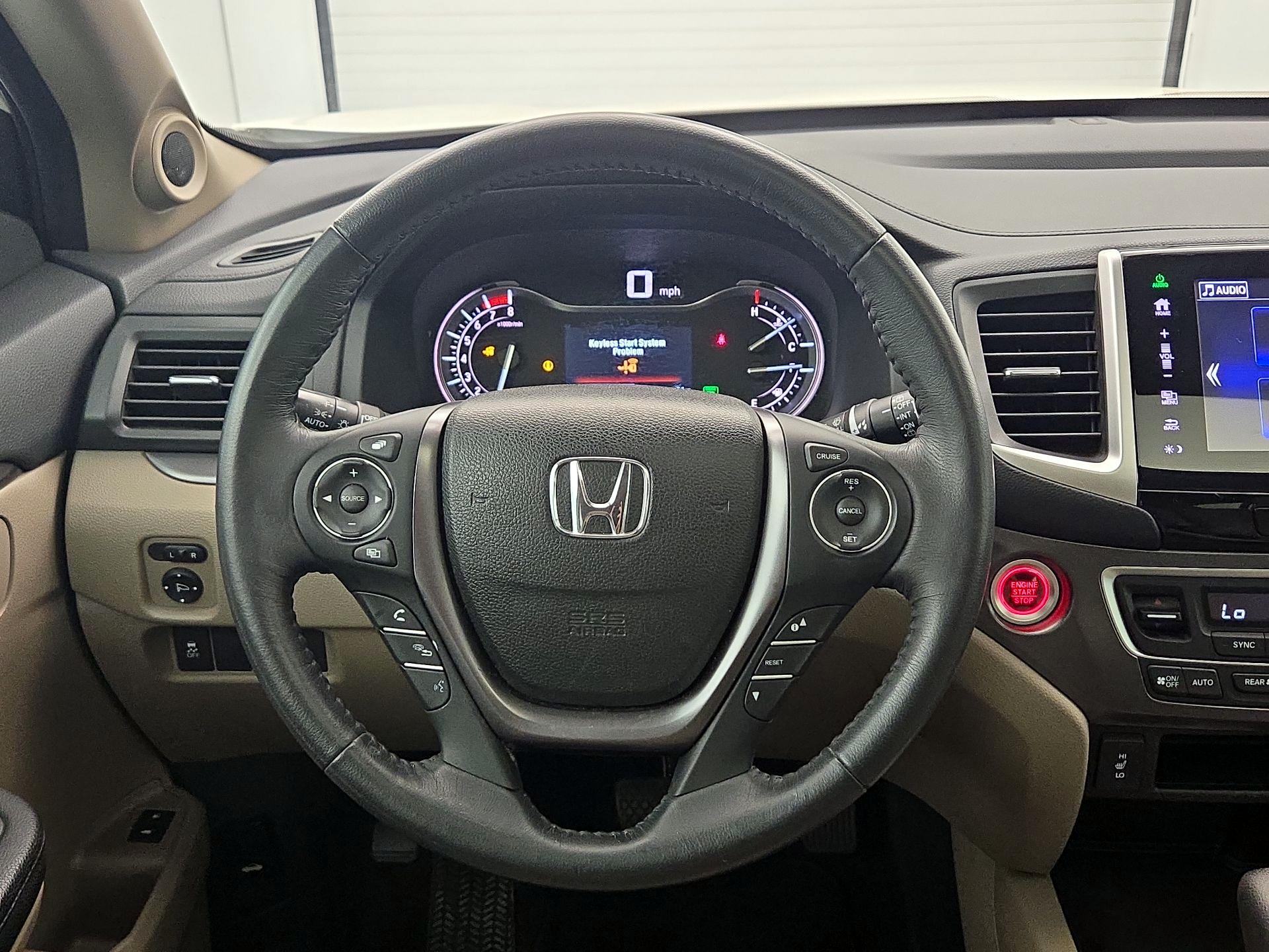 Thumbnail: 2016 Honda Pilot - 10
