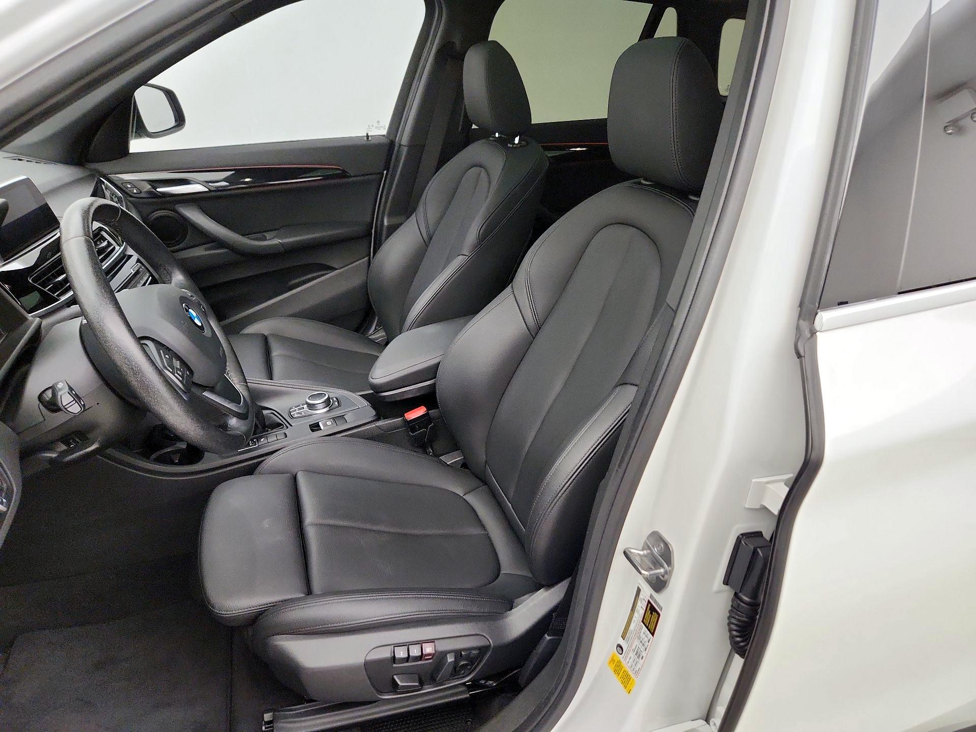 Thumbnail: 2019 BMW X1 - 11
