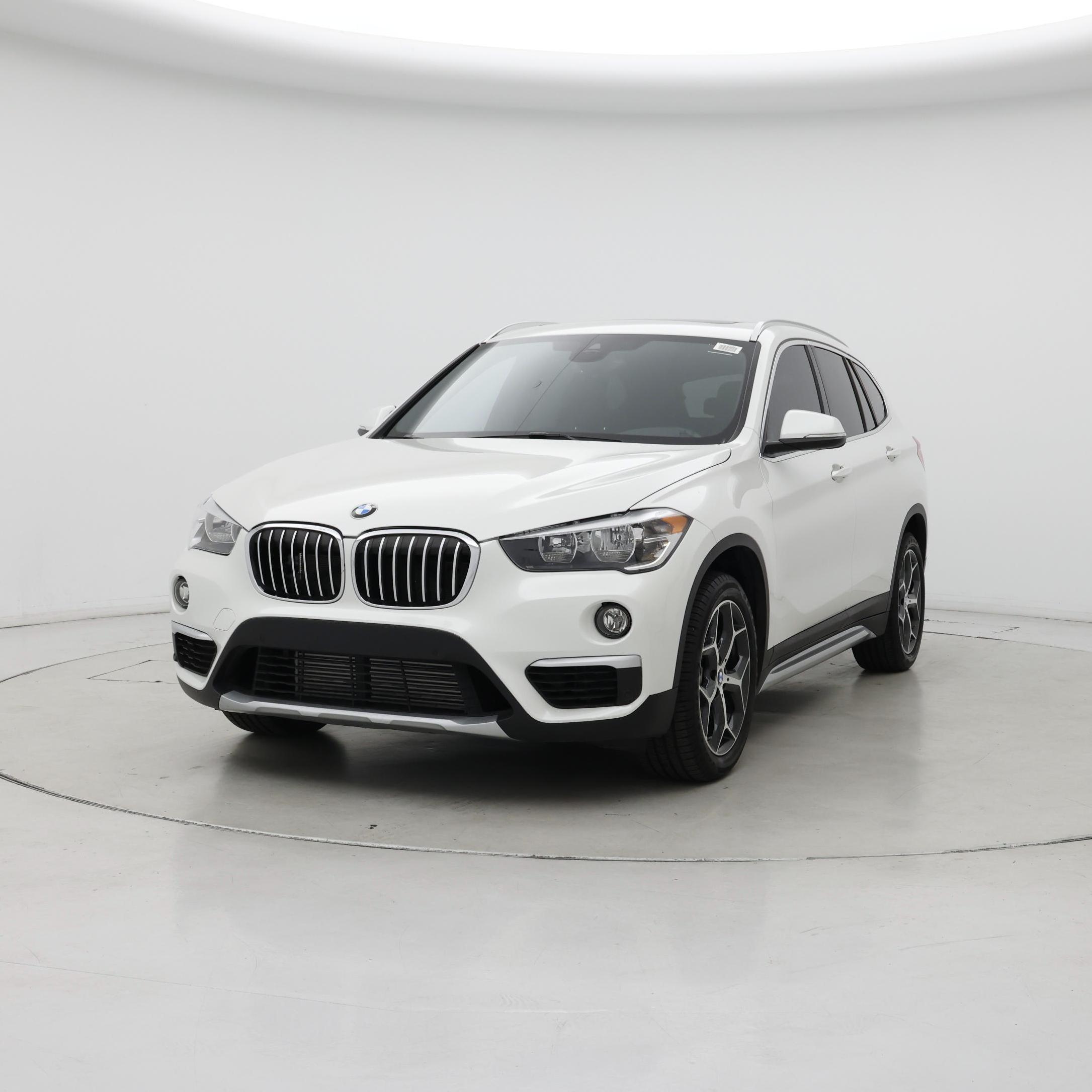 Thumbnail: 2019 BMW X1 - 4