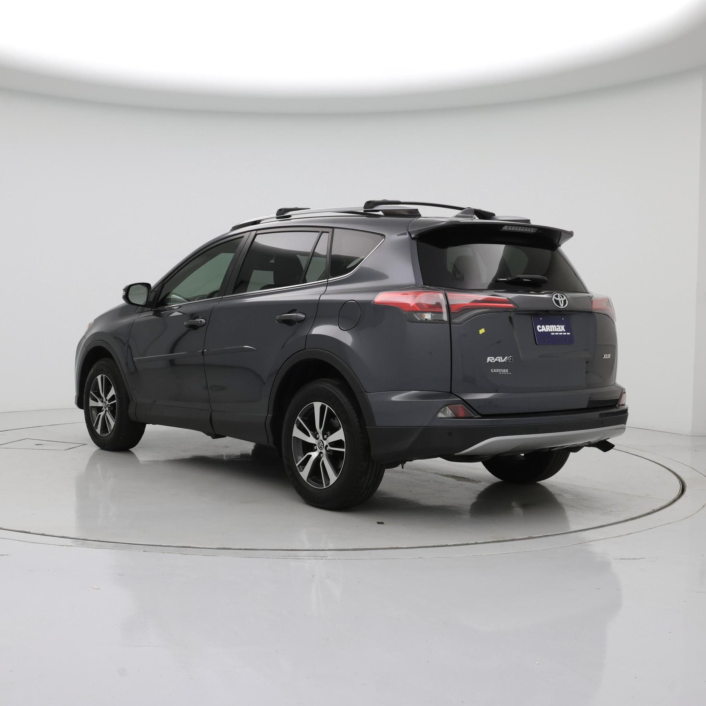 Thumbnail: 2017 Toyota RAV4 - 2