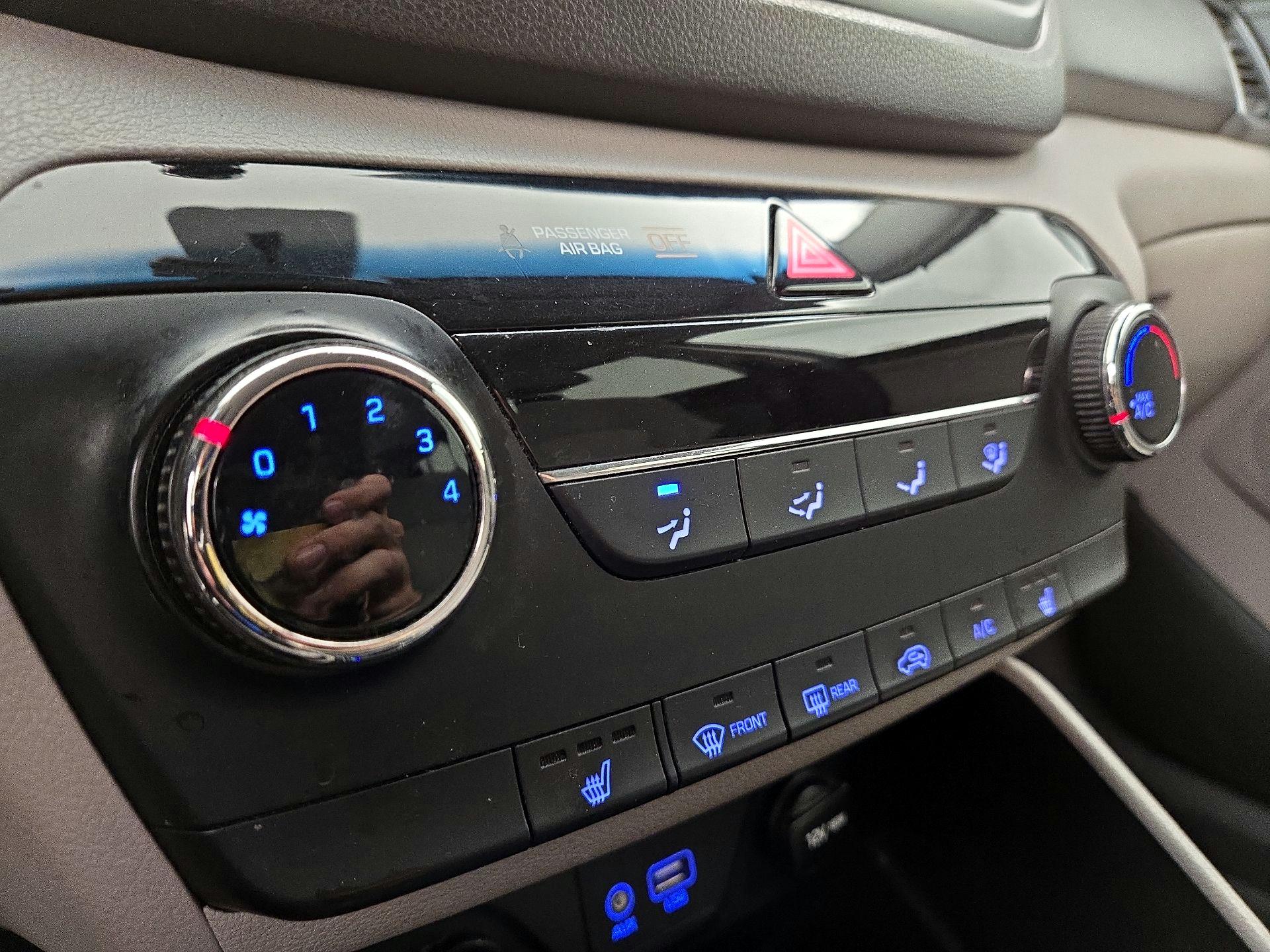 Thumbnail: 2018 Hyundai Tucson - 16