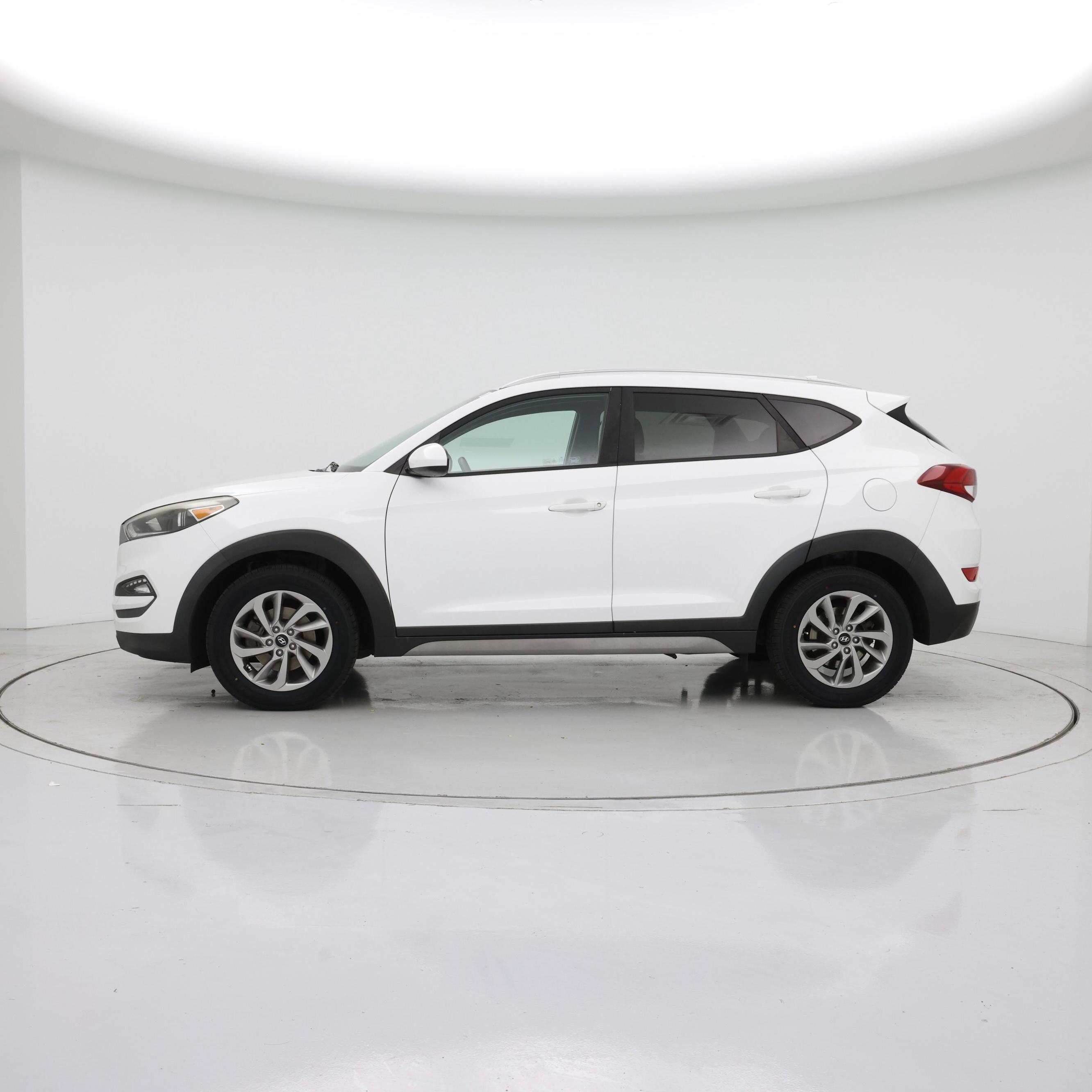Thumbnail: 2018 Hyundai Tucson - 3