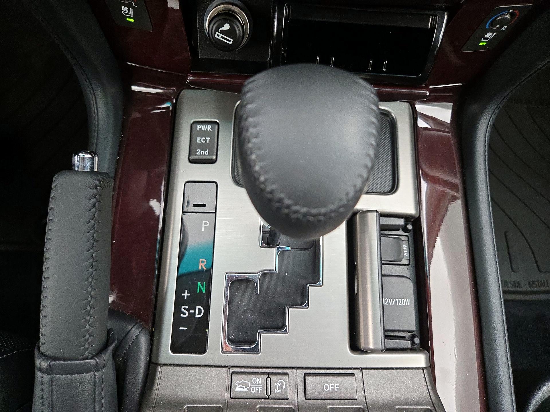 Thumbnail: 2015 Lexus LX - 18