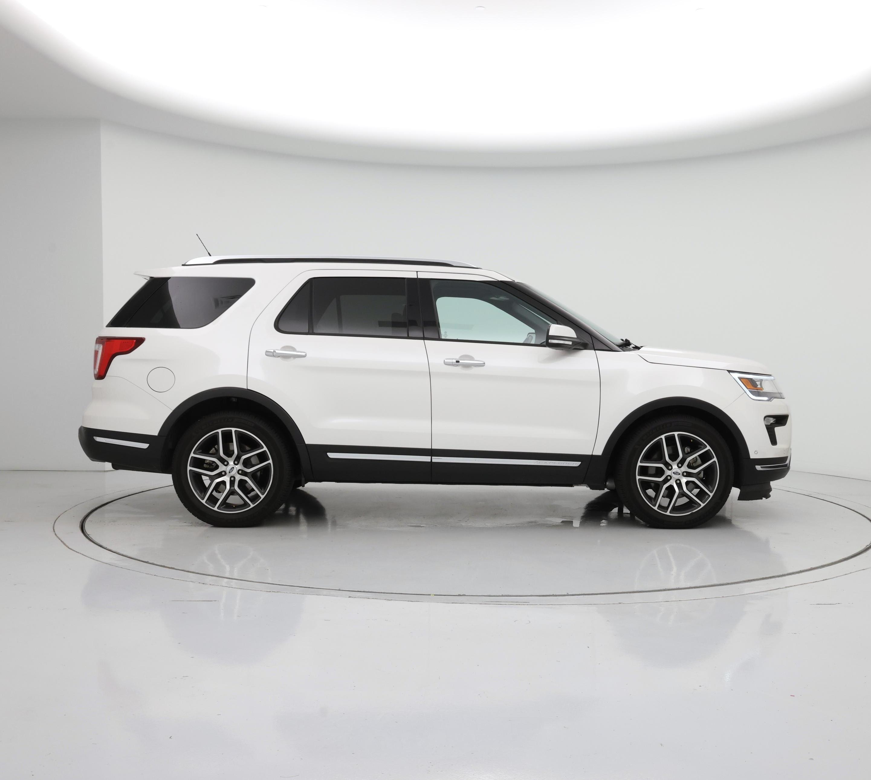 Thumbnail: 2018 Ford Explorer - 7