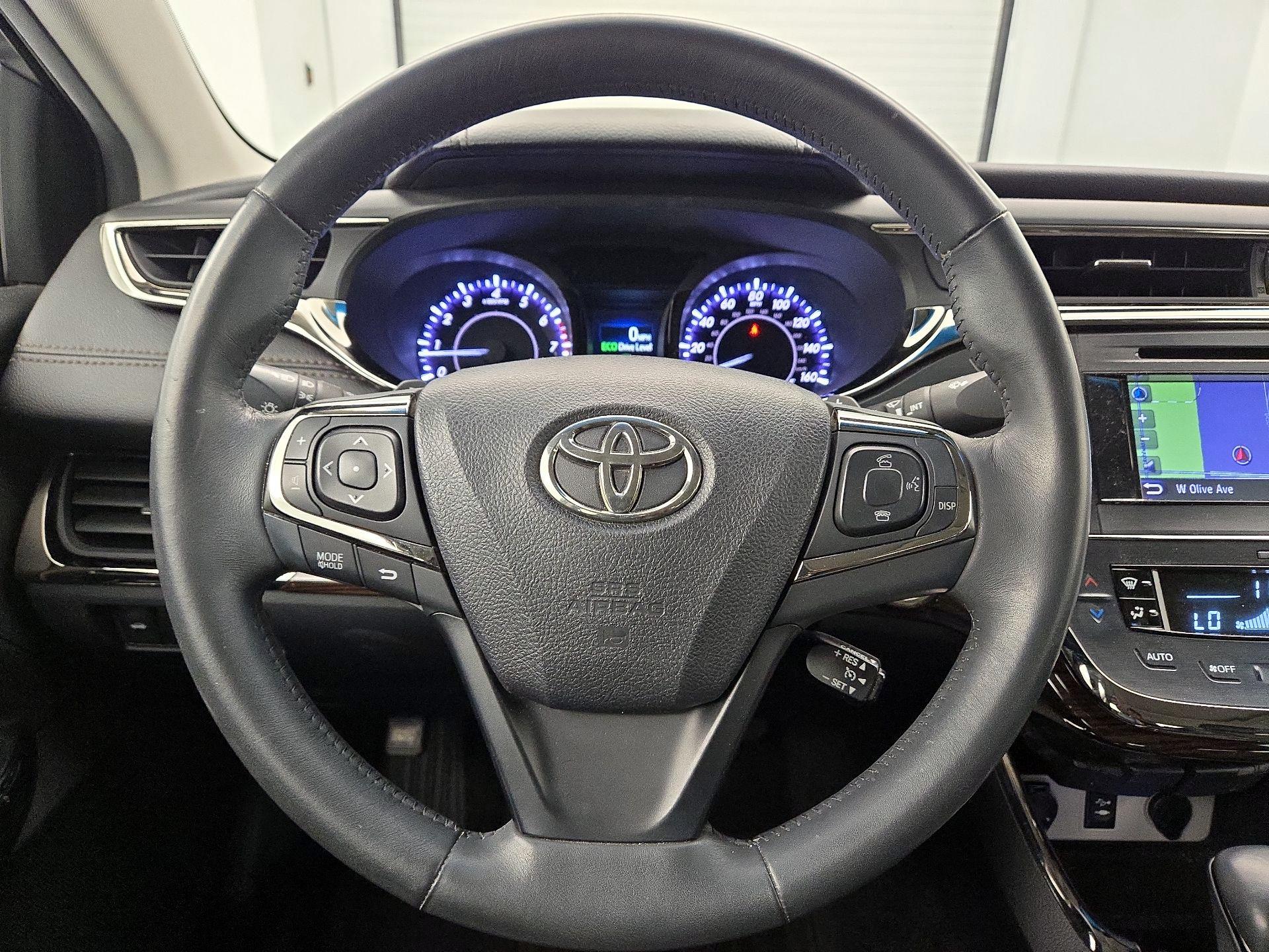 Thumbnail: 2014 Toyota Avalon - 10
