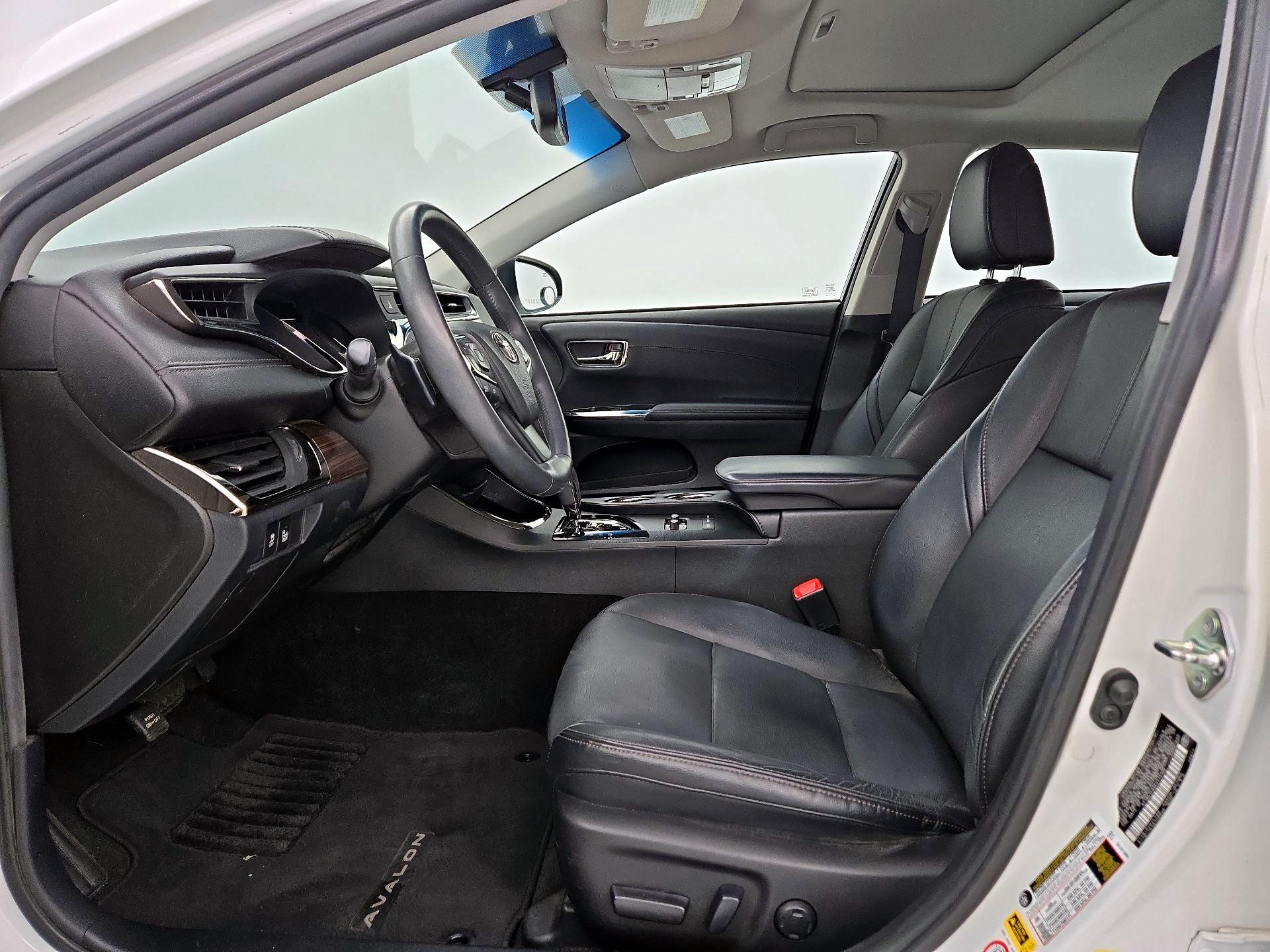 Thumbnail: 2014 Toyota Avalon - 11