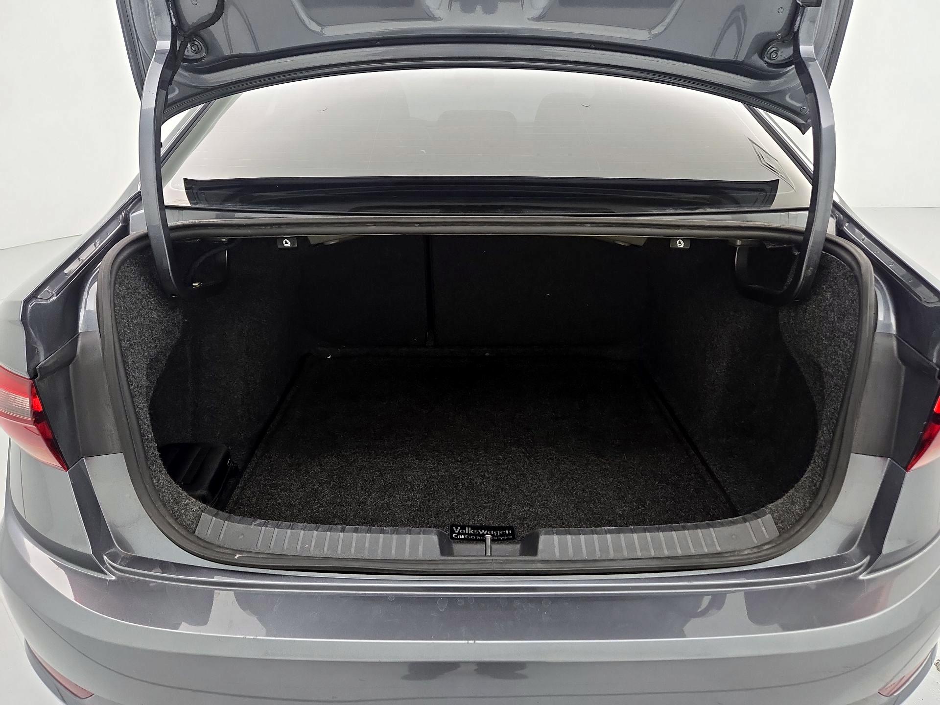 Thumbnail: 2019 Volkswagen Jetta - 20