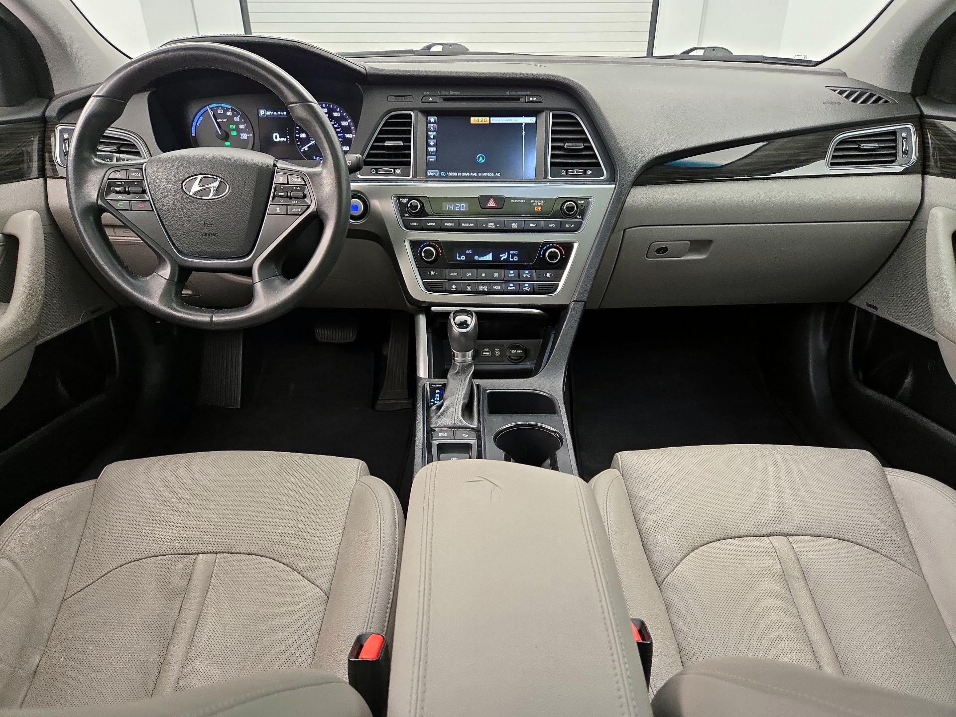 Thumbnail: 2017 Hyundai Sonata - 9