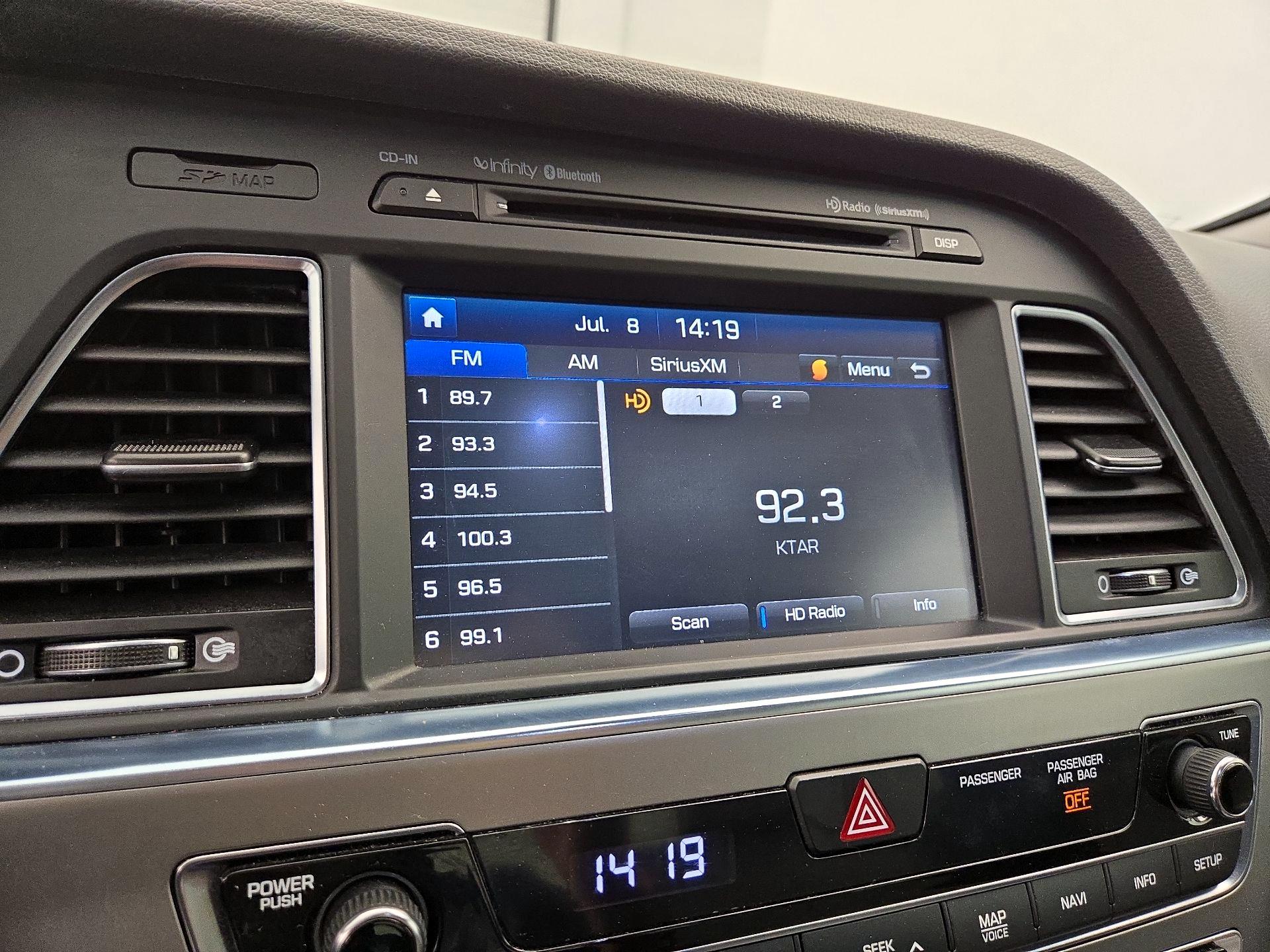 Thumbnail: 2017 Hyundai Sonata - 16