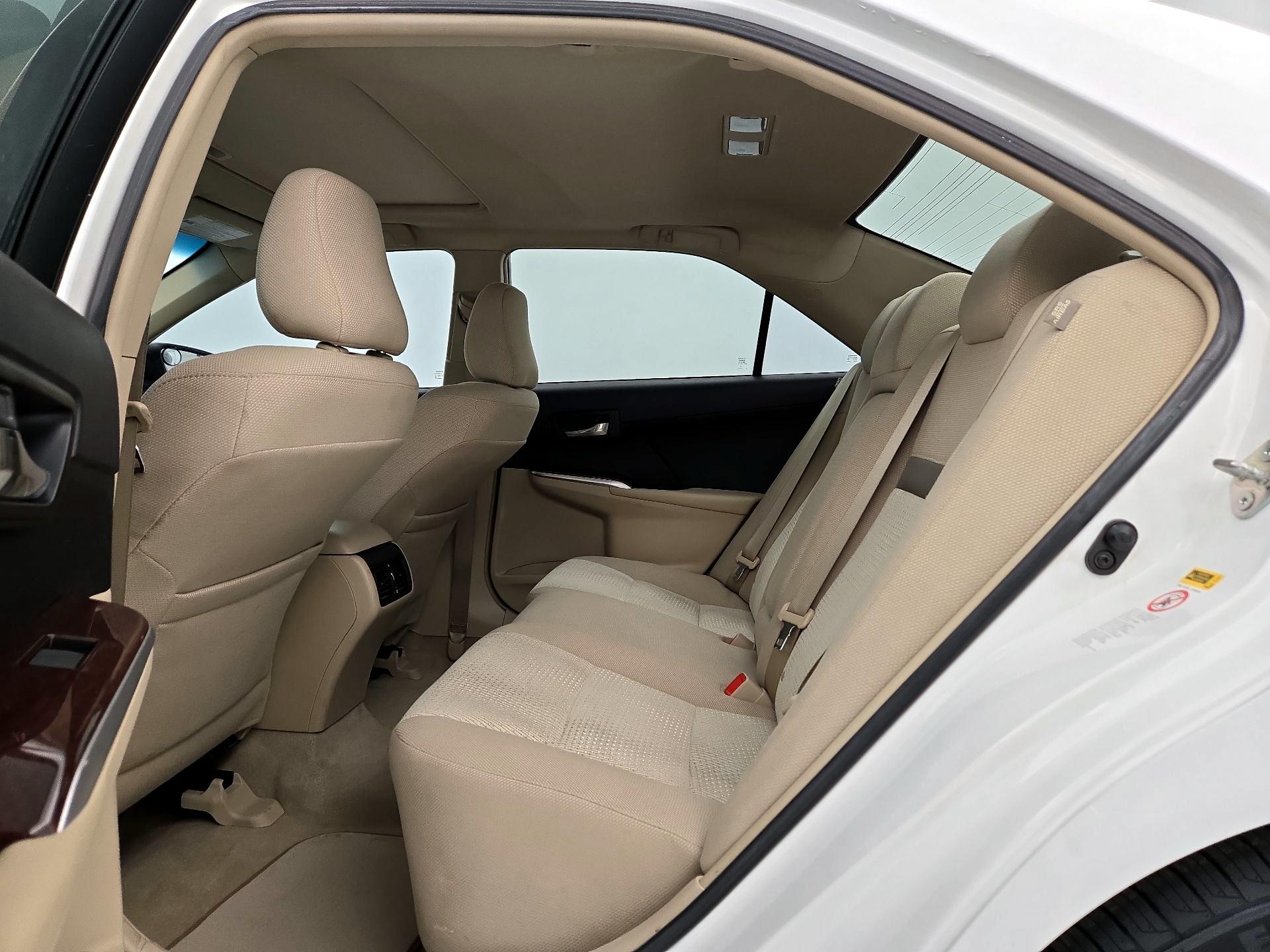 Thumbnail: 2014 Toyota Camry - 20
