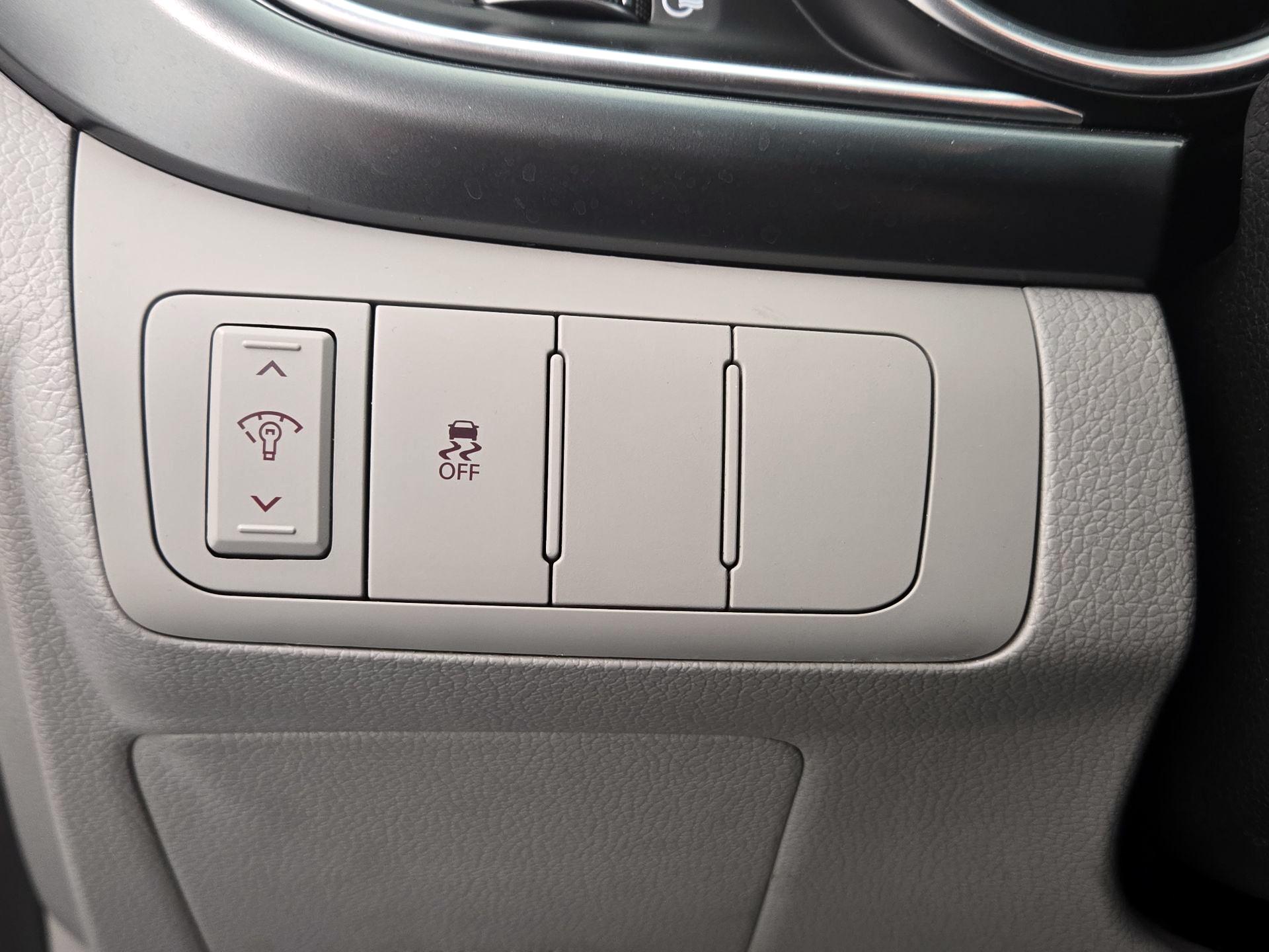 Thumbnail: 2014 Kia Optima - 13