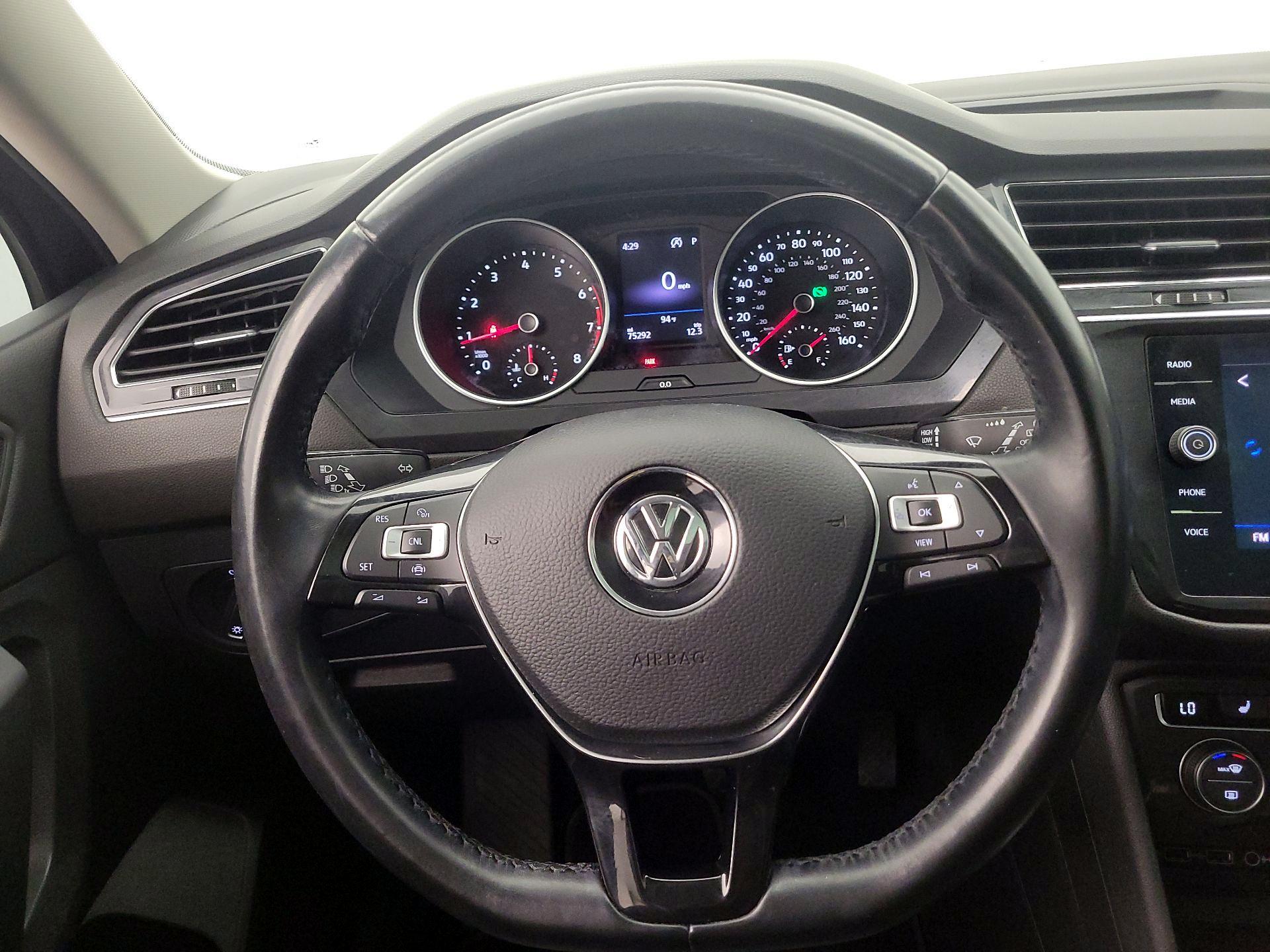 Thumbnail: 2019 Volkswagen Tiguan - 10