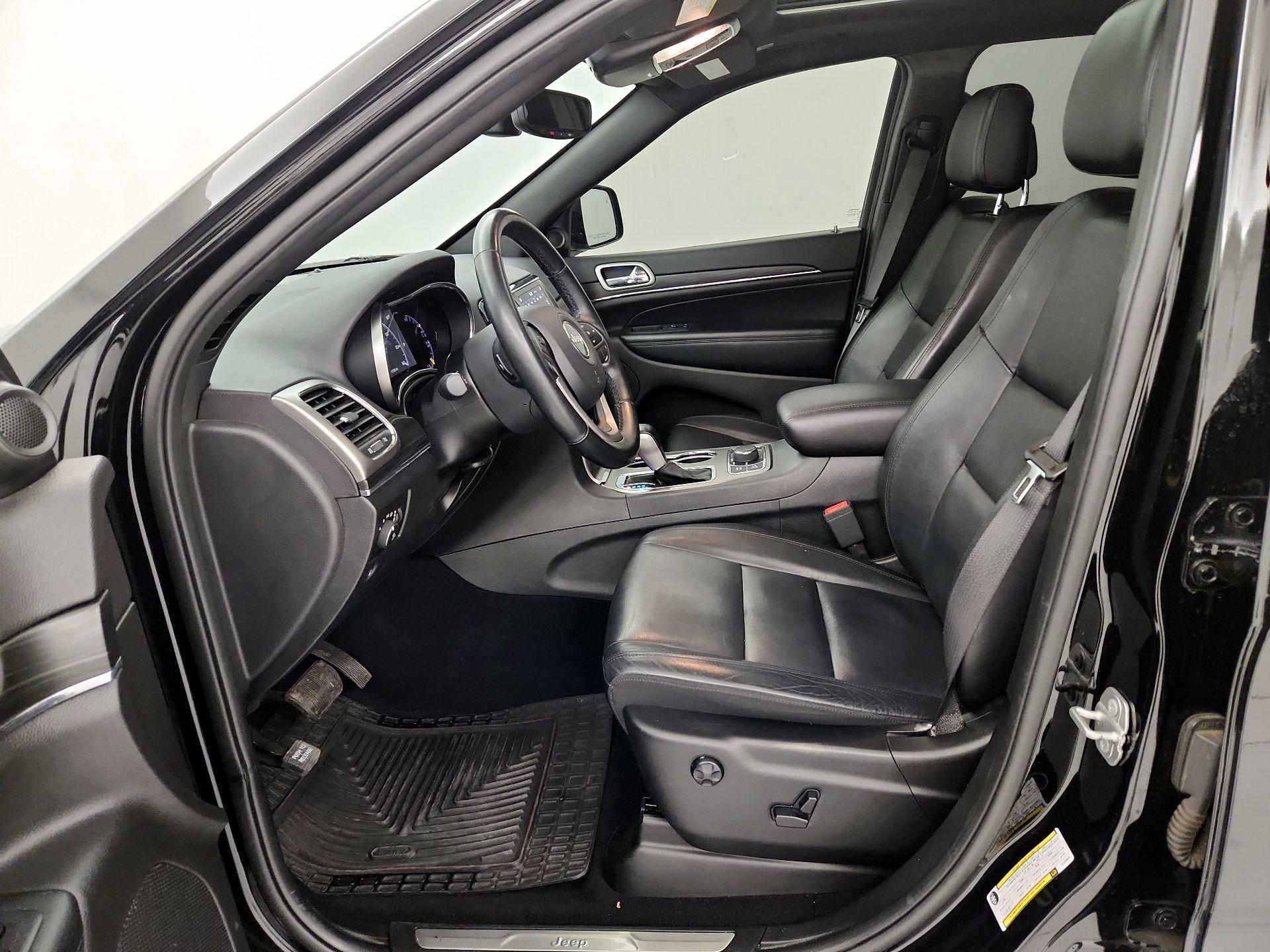 Thumbnail: 2020 Jeep Grand Cherokee - 11