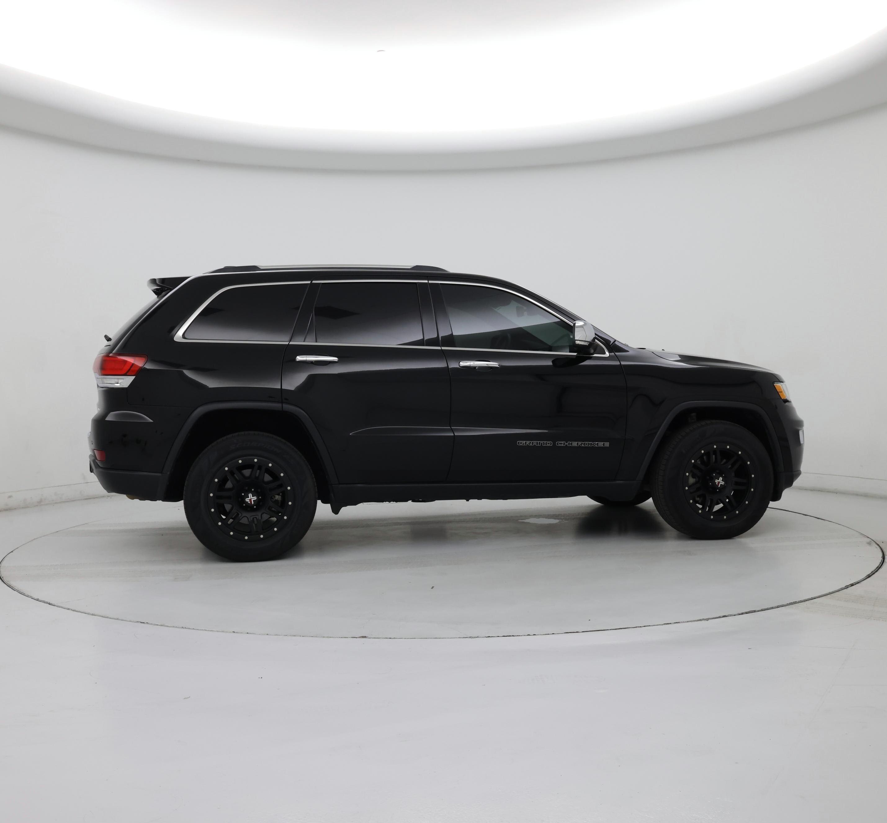 Thumbnail: 2020 Jeep Grand Cherokee - 7