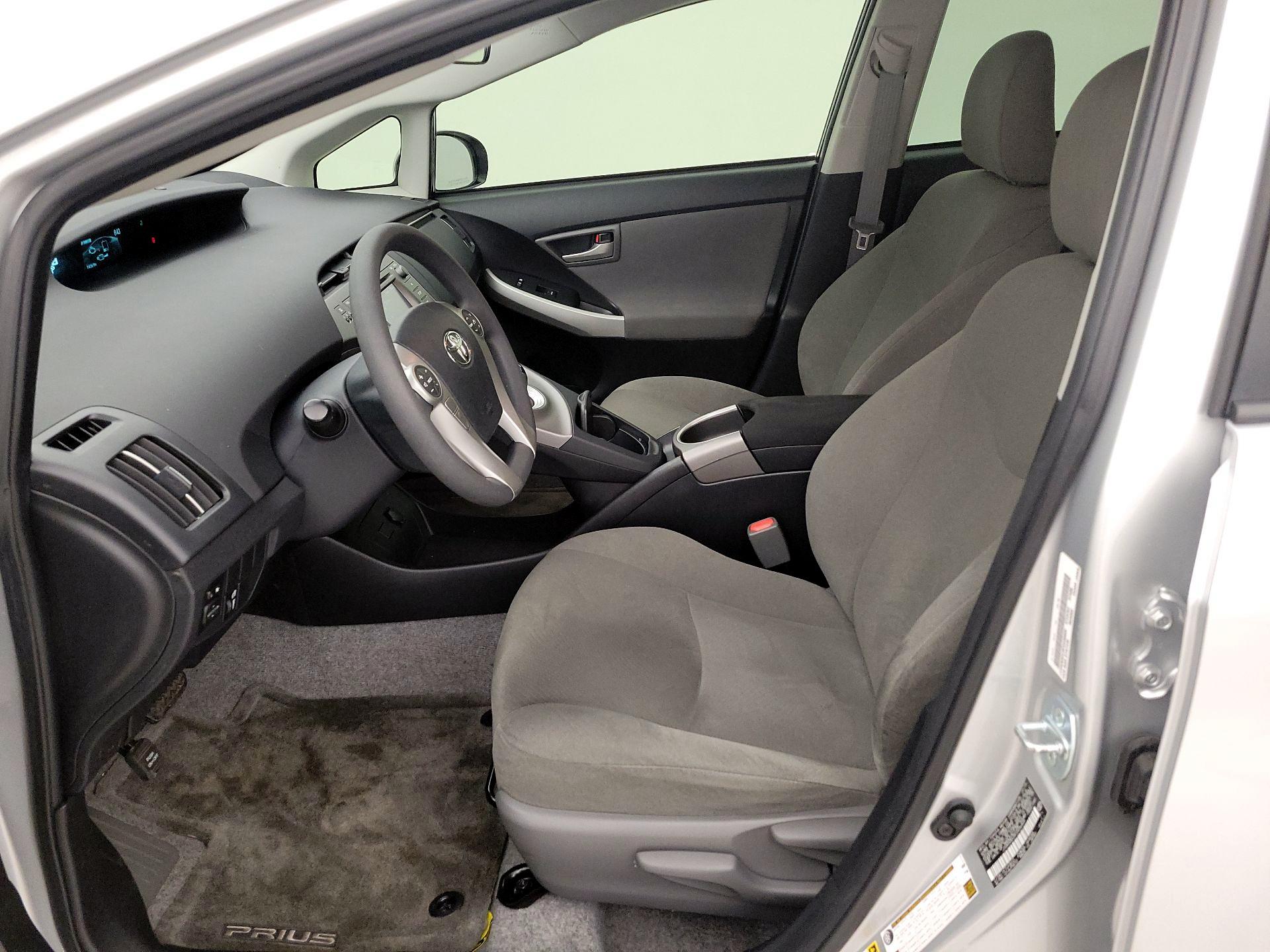 Thumbnail: 2015 Toyota Prius - 11