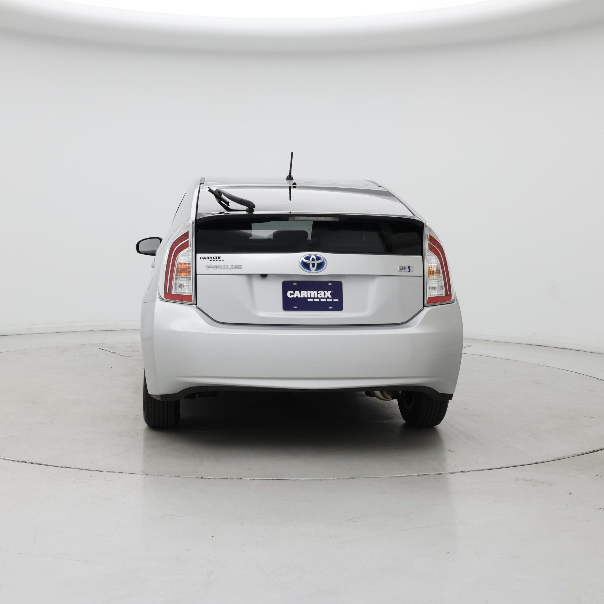 Thumbnail: 2015 Toyota Prius - 6