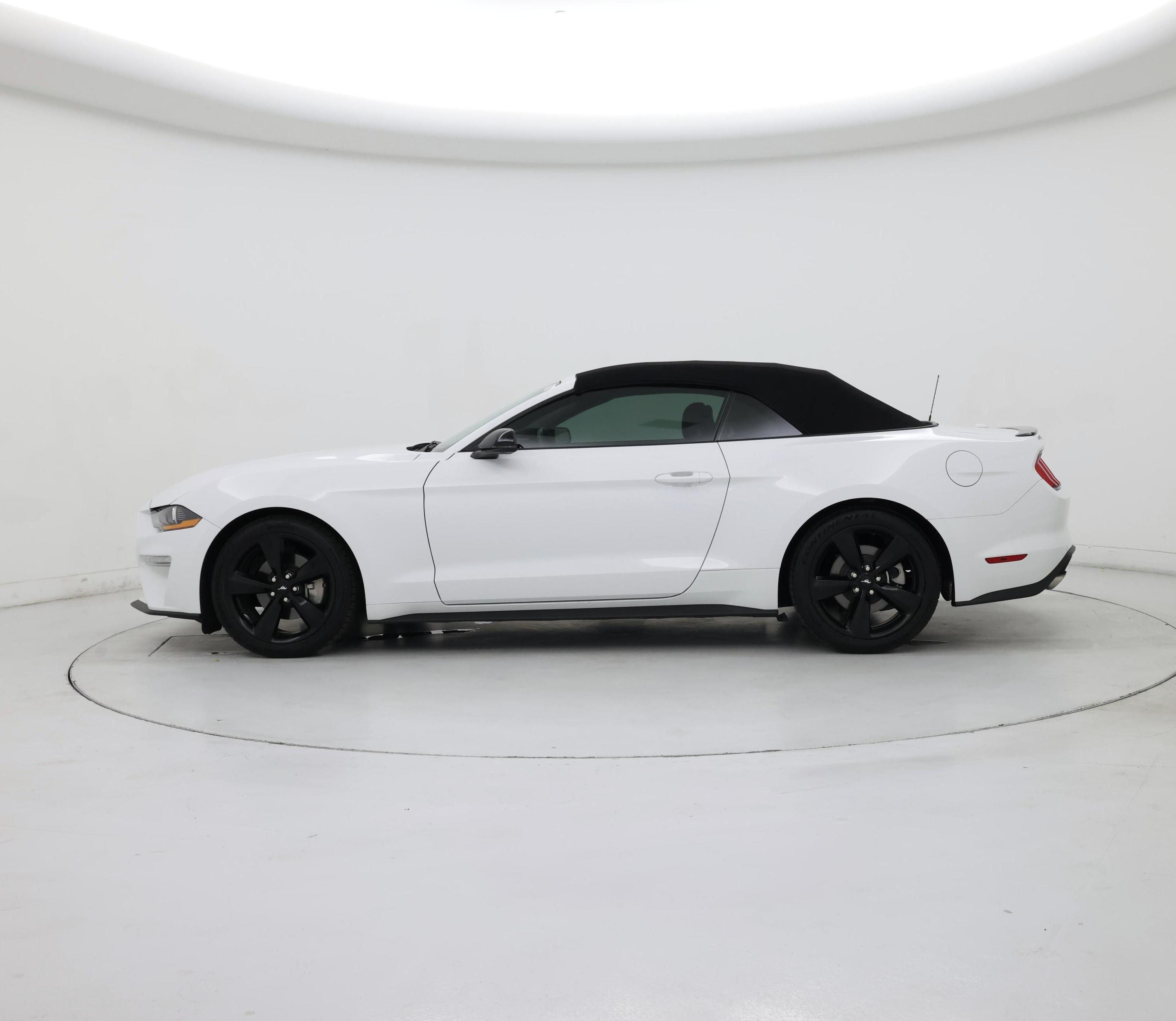 Thumbnail: 2022 Ford Mustang - 3