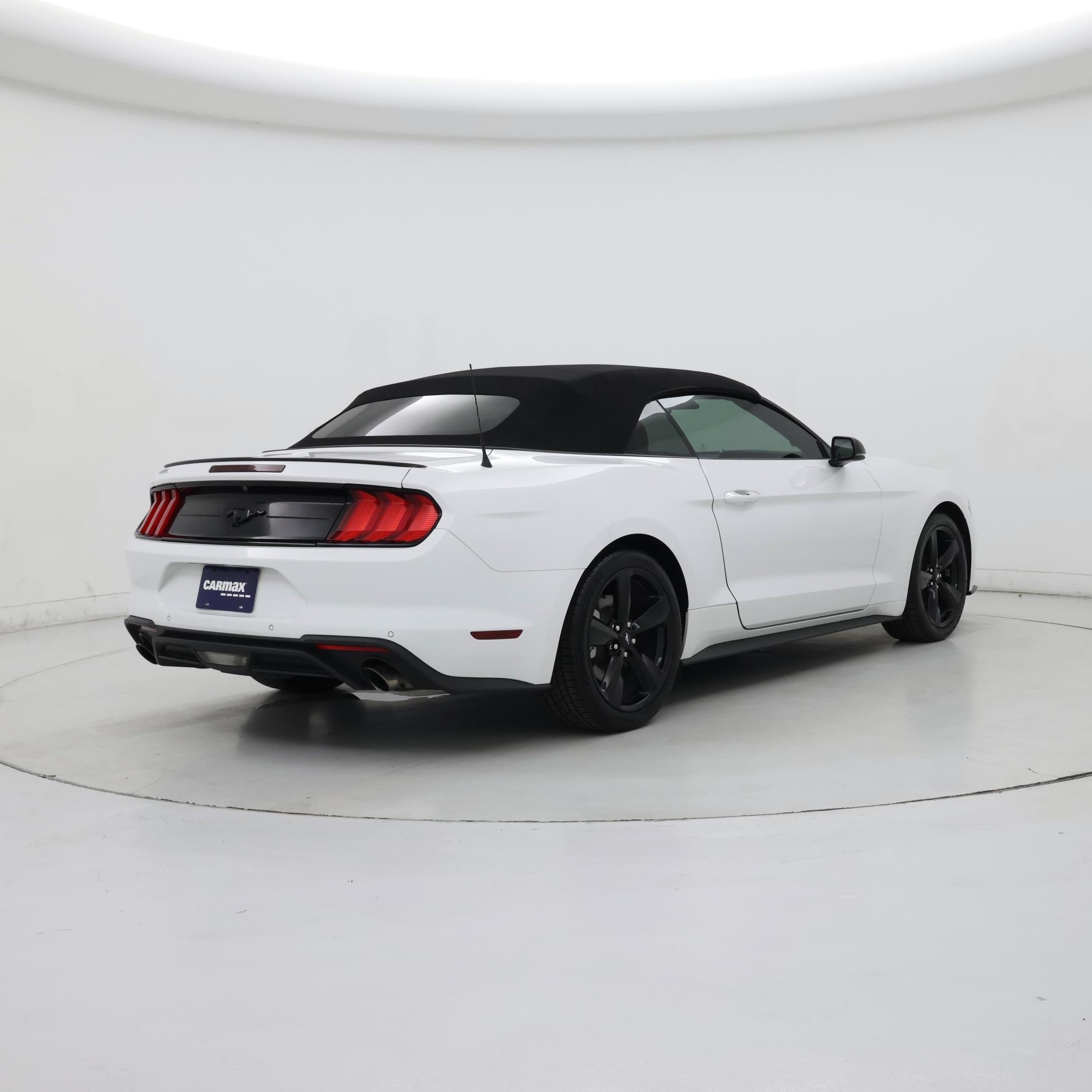 Thumbnail: 2022 Ford Mustang - 8