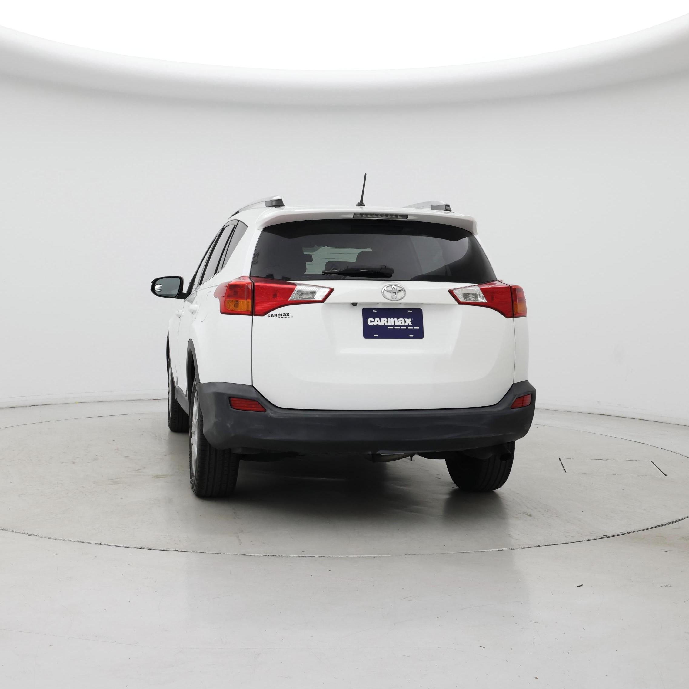 Thumbnail: 2015 Toyota RAV4 - 6