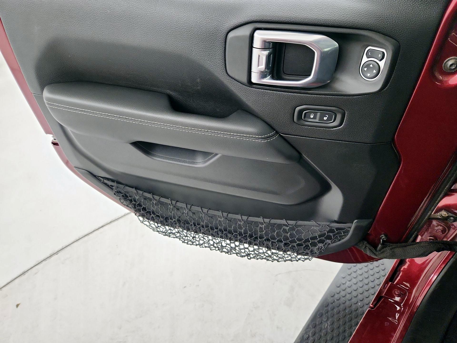 Thumbnail: 2021 Jeep Wrangler - 12