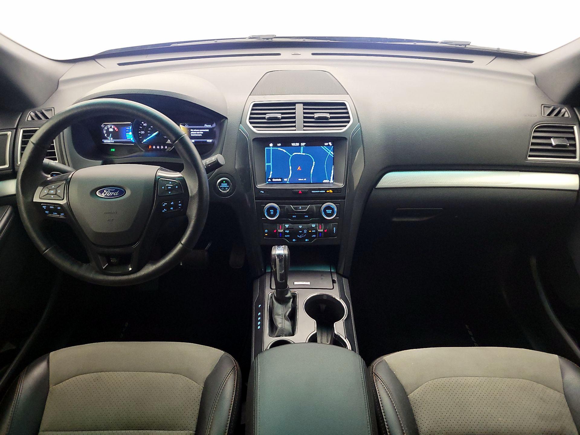 Thumbnail: 2017 Ford Explorer - 9
