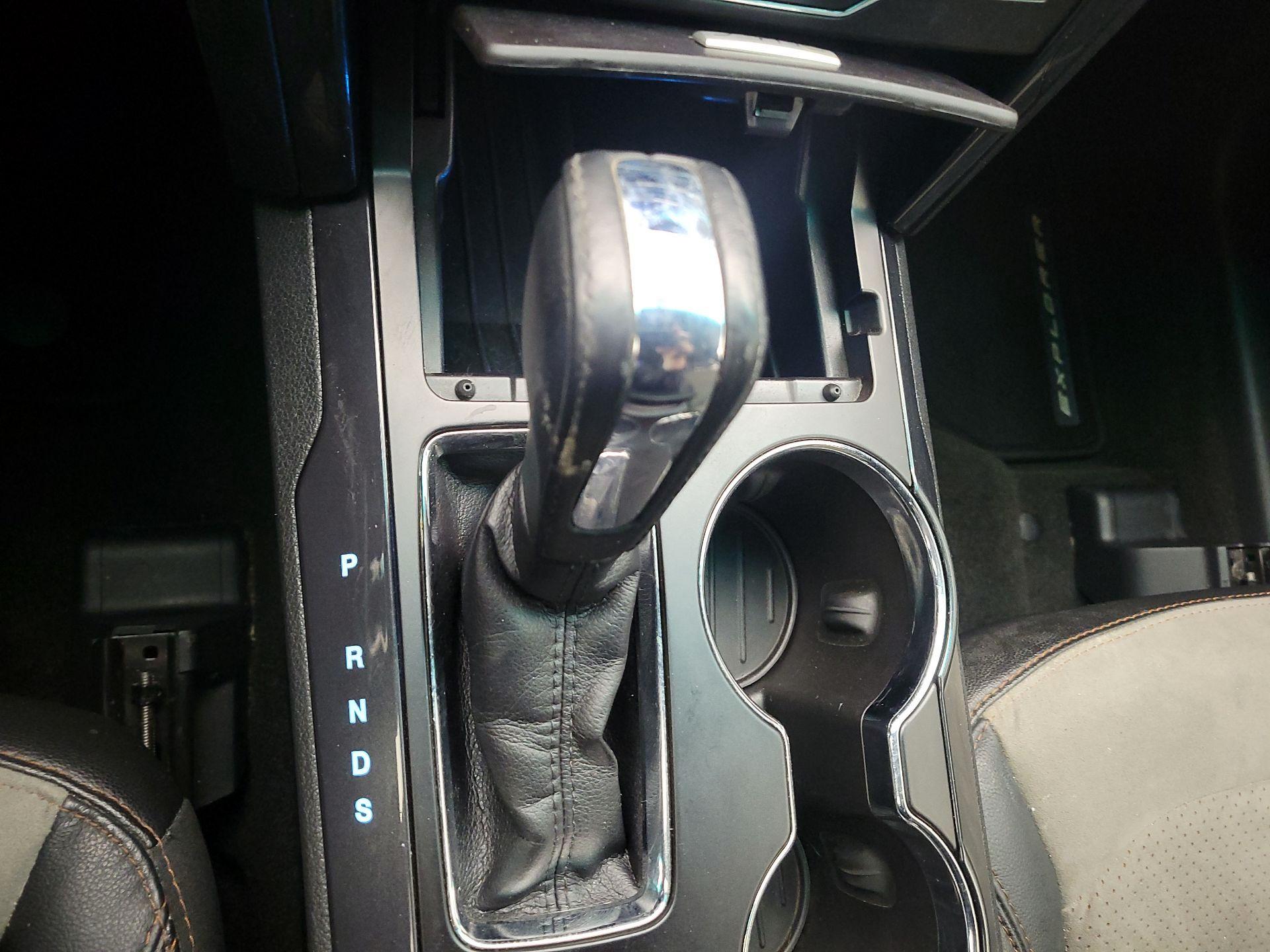 Thumbnail: 2017 Ford Explorer - 18