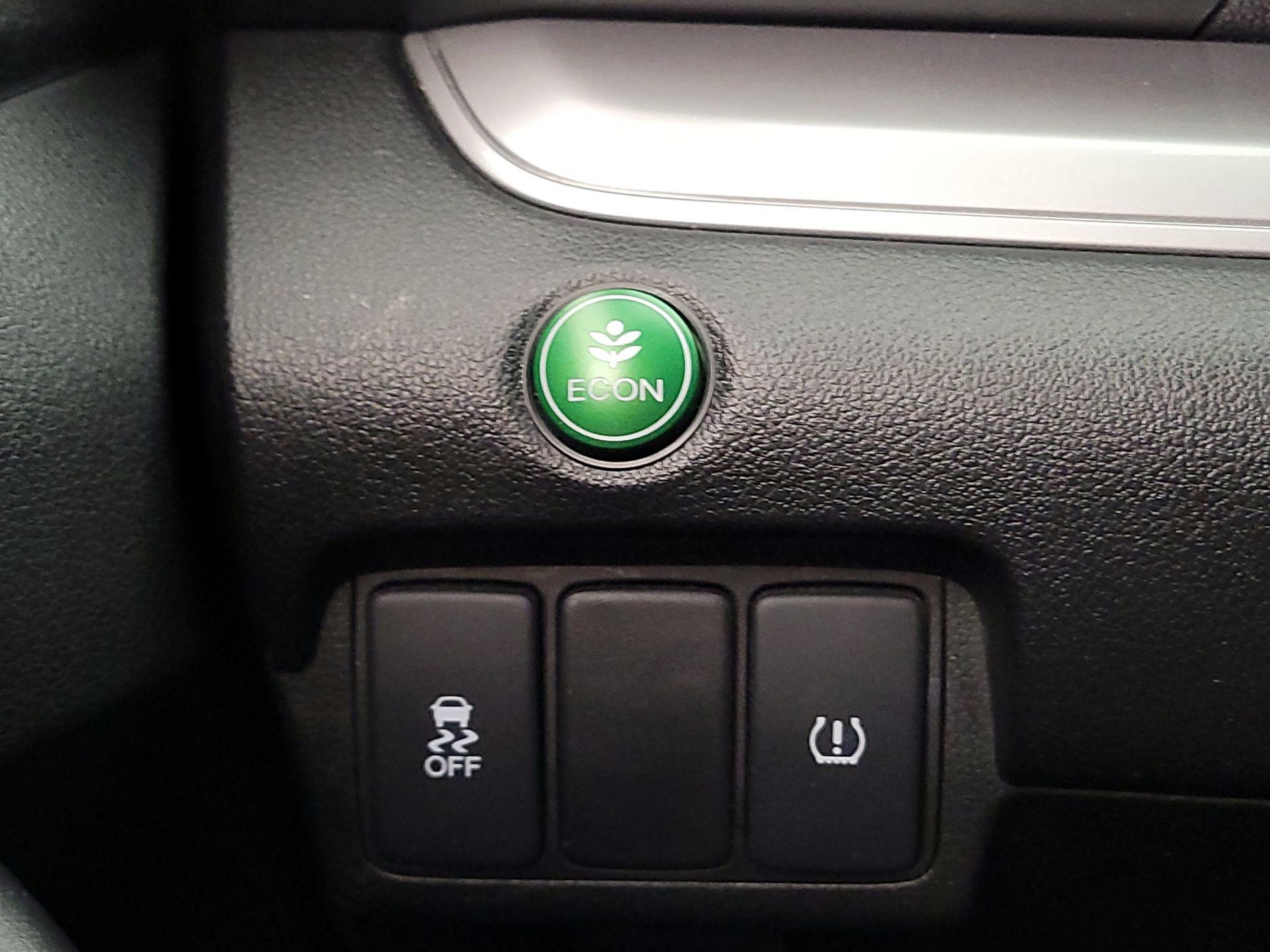 Thumbnail: 2015 Honda CR-V - 13