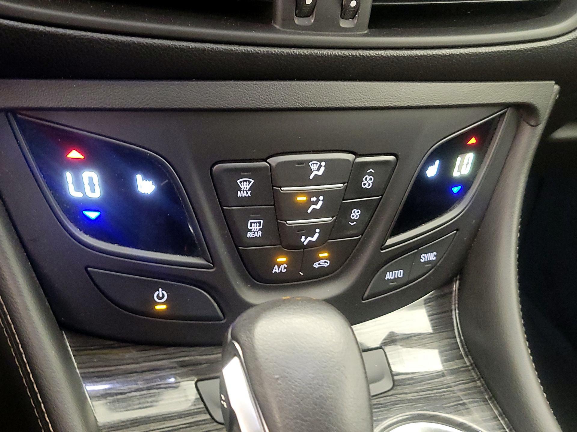 Thumbnail: 2017 Buick Envision - 16