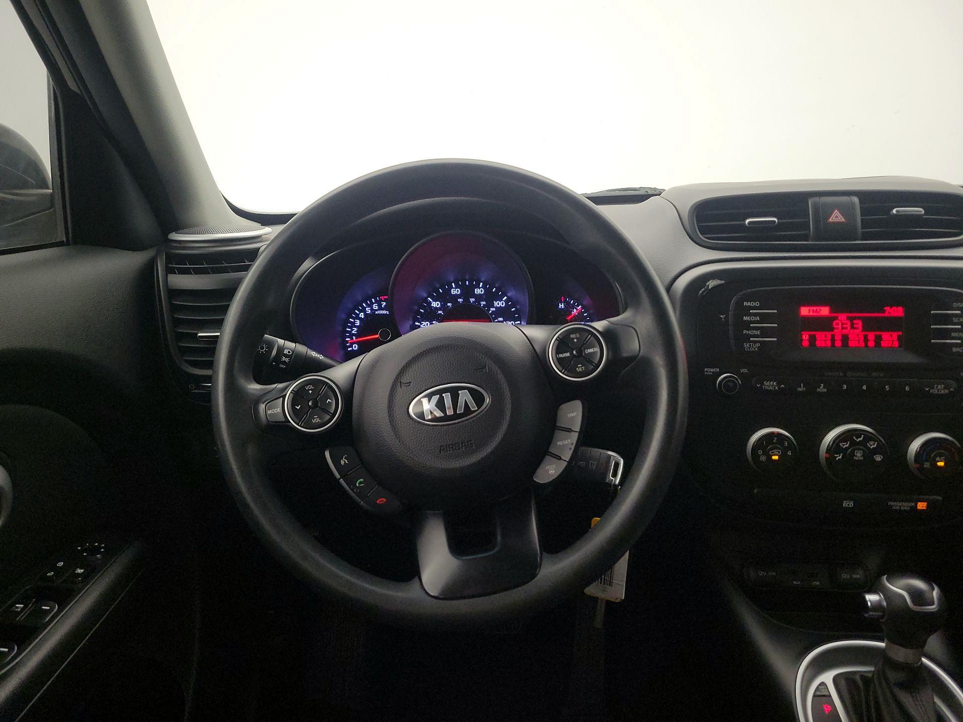 Thumbnail: 2015 Kia Soul - 10