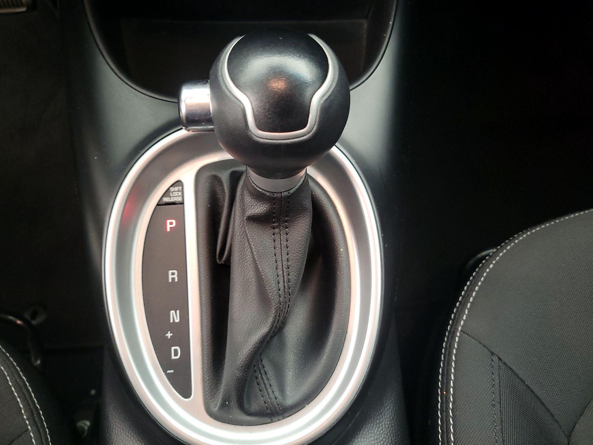 Thumbnail: 2015 Kia Soul - 16
