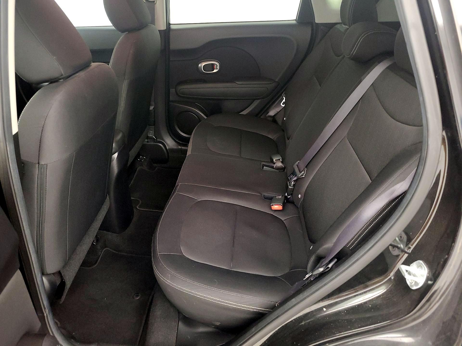 Thumbnail: 2015 Kia Soul - 18