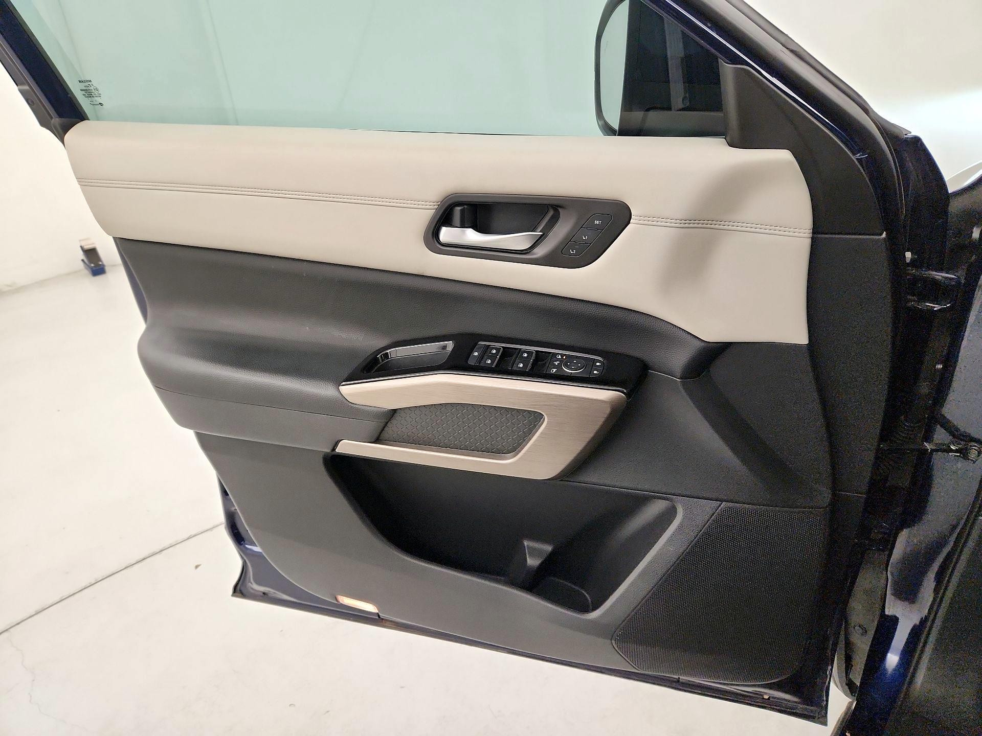 Thumbnail: 2022 Nissan Pathfinder - 12