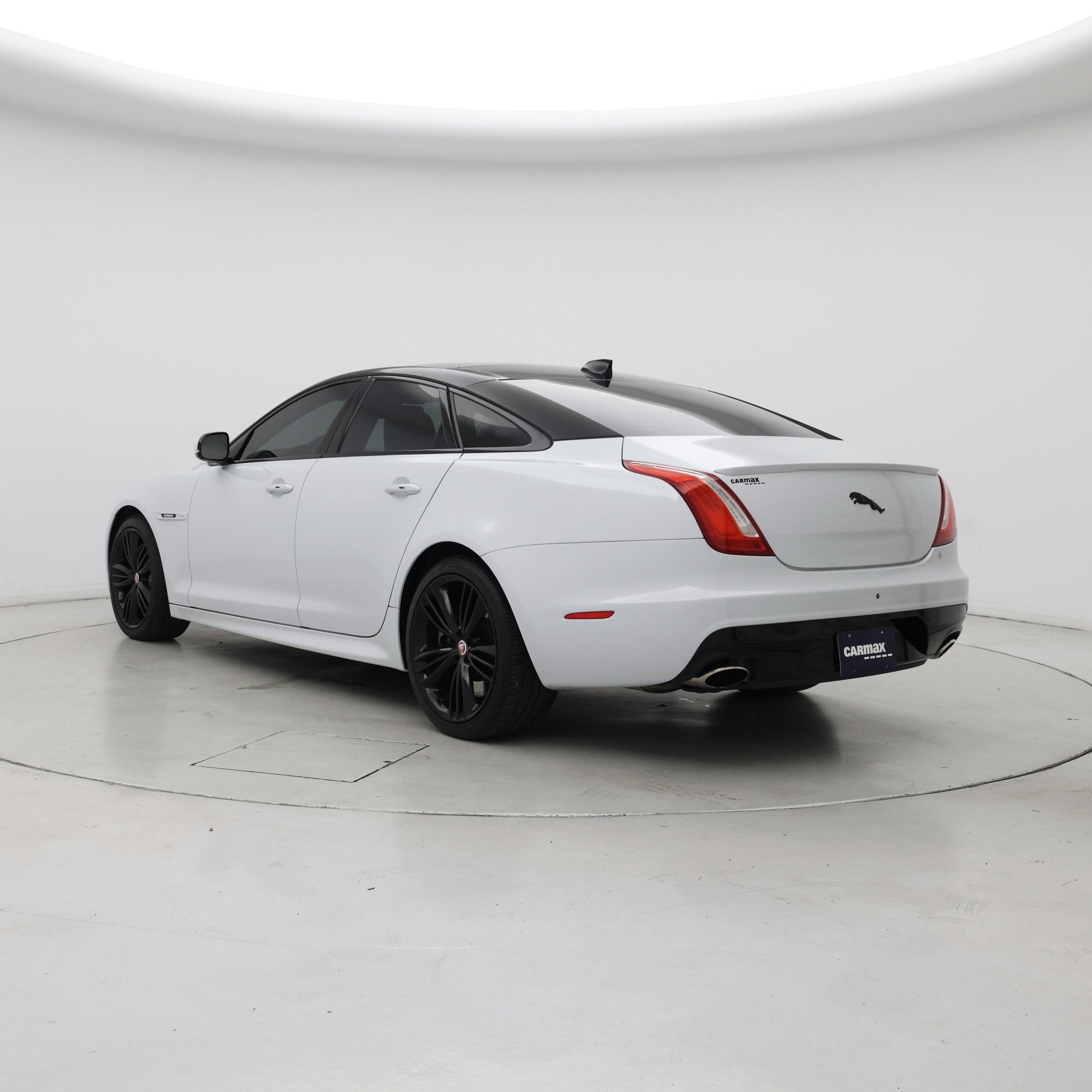 Thumbnail: 2016 Jaguar XJ - 2