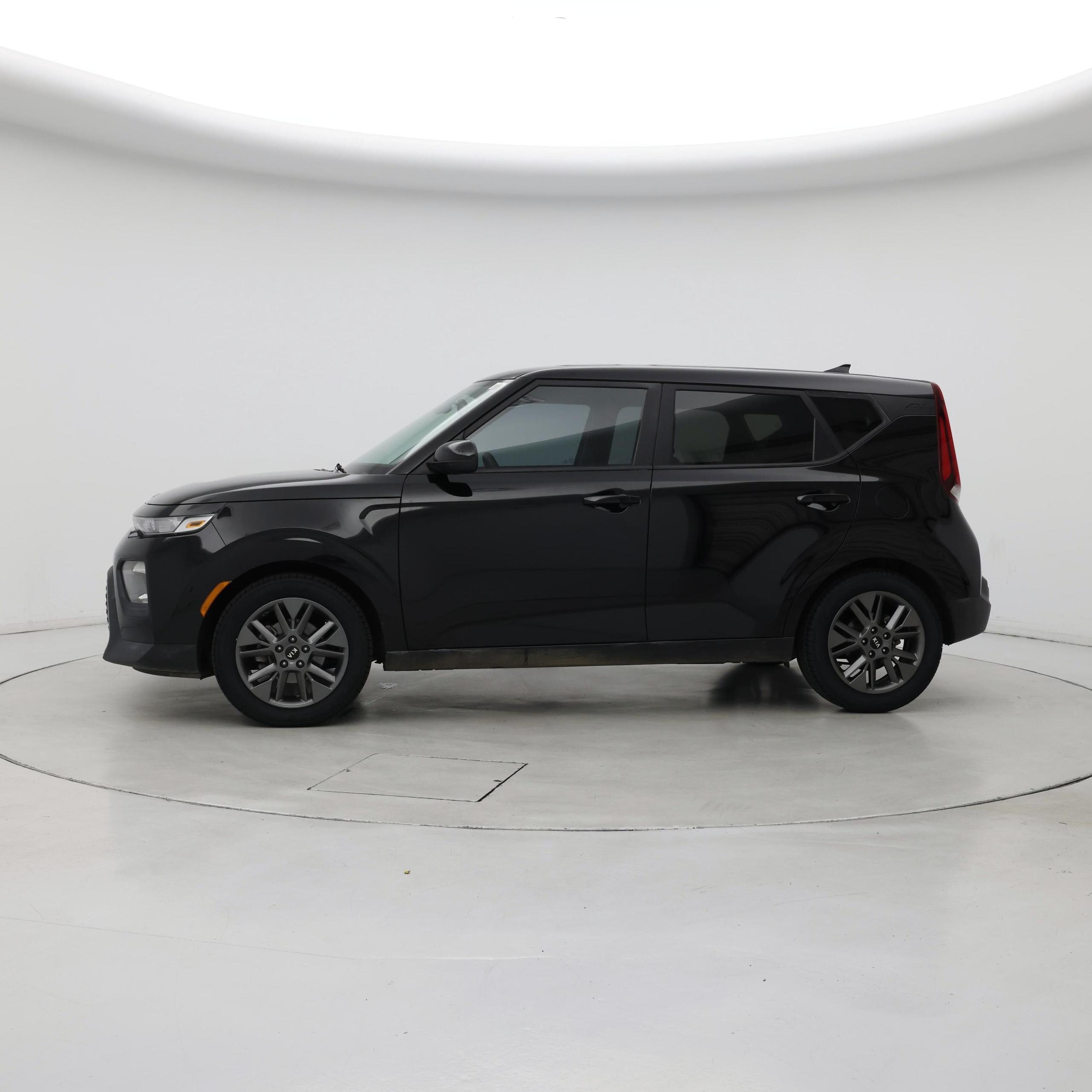 Thumbnail: 2021 Kia Soul - 3
