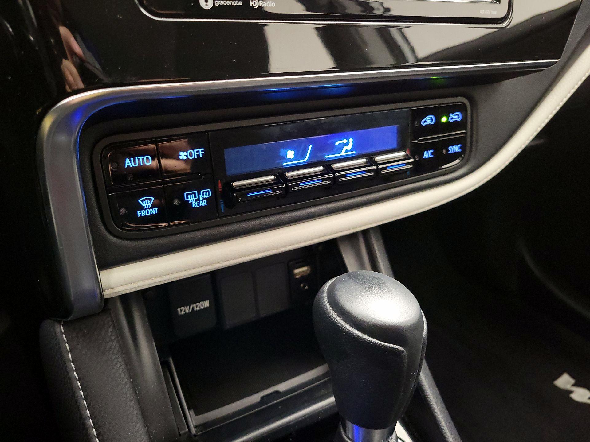 Thumbnail: 2017 Toyota Corolla iM - 16