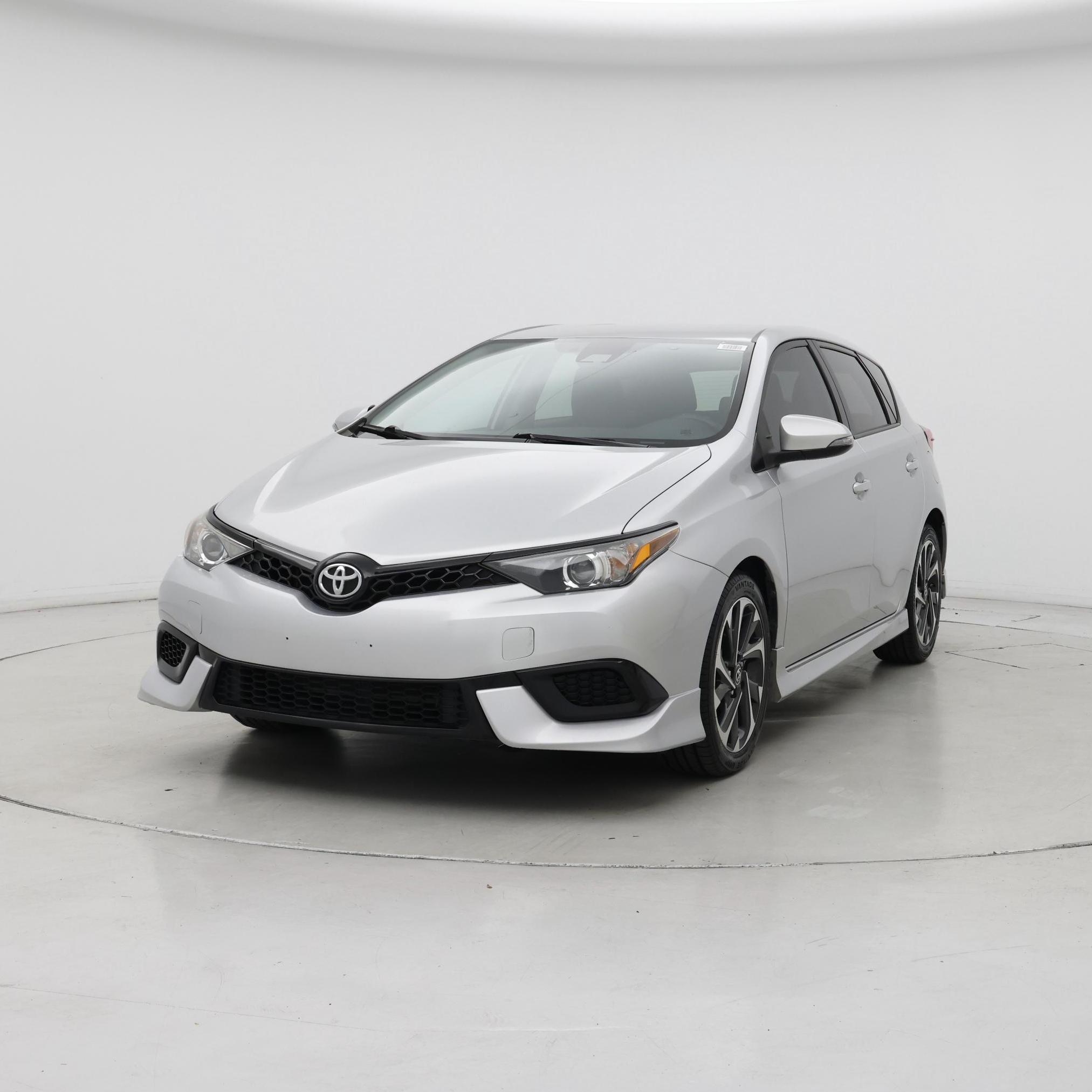 Thumbnail: 2017 Toyota Corolla iM - 4