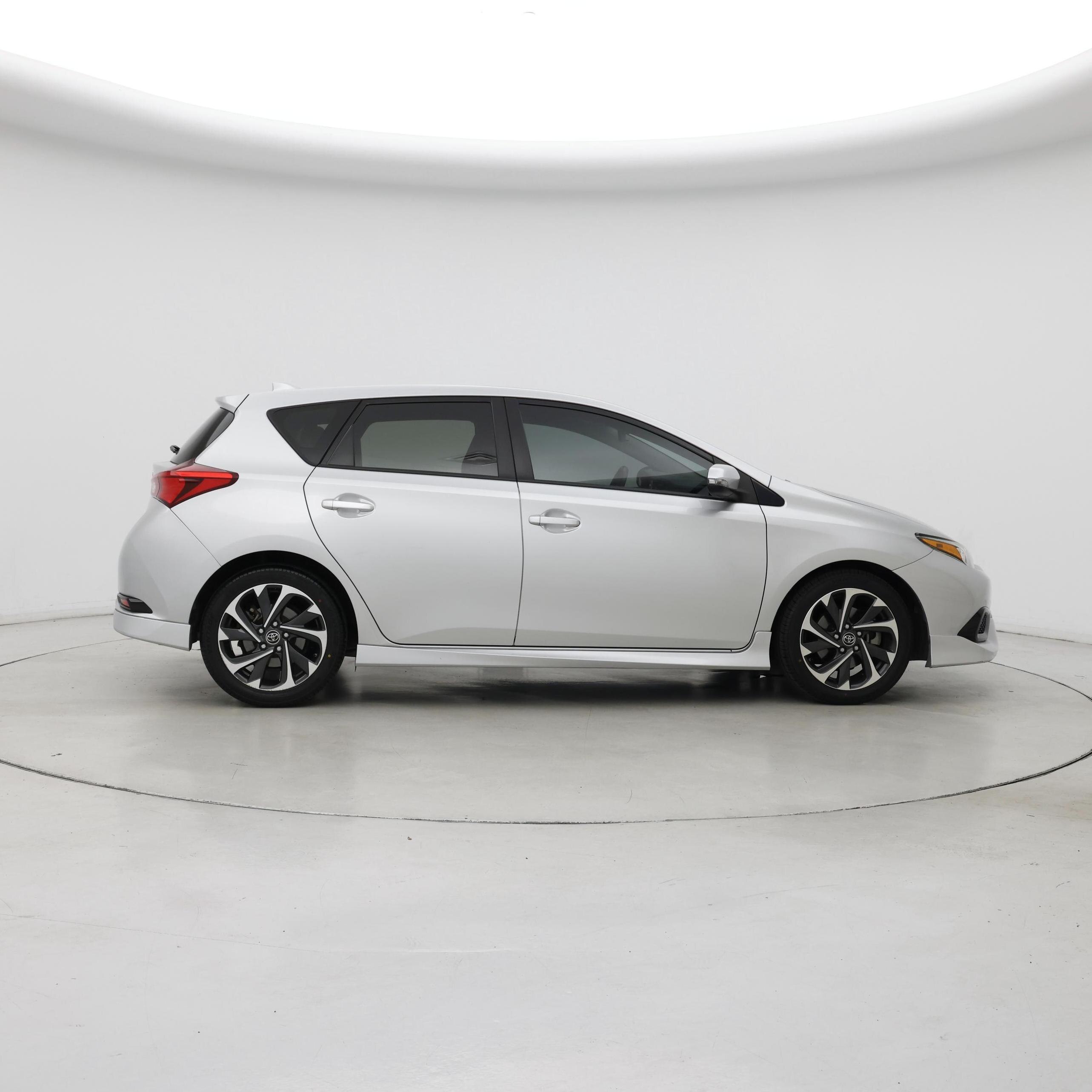 Thumbnail: 2017 Toyota Corolla iM - 7