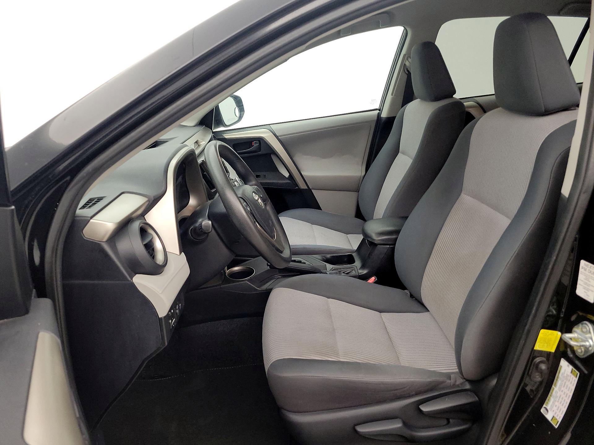 Thumbnail: 2013 Toyota RAV4 - 11