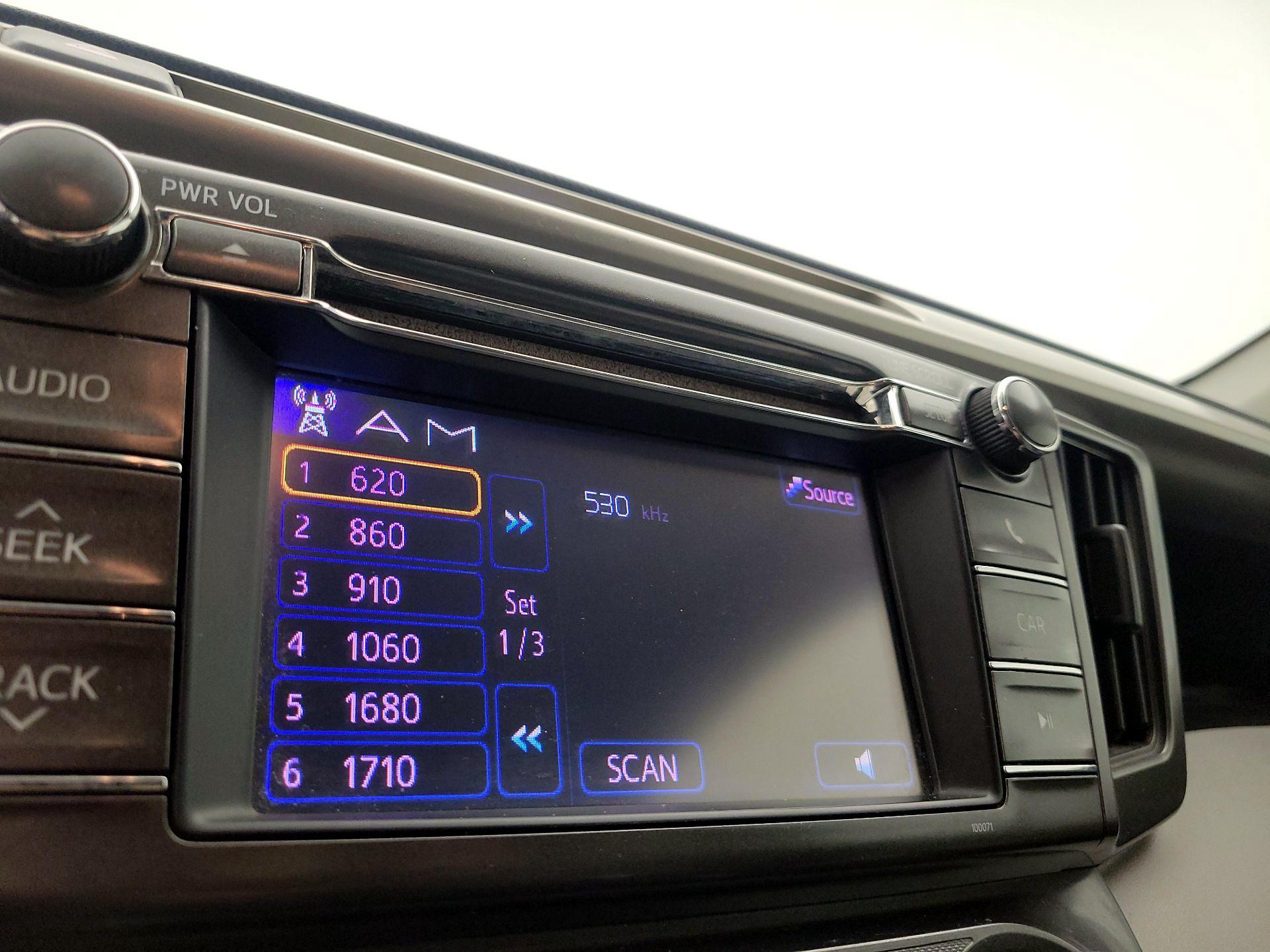 Thumbnail: 2013 Toyota RAV4 - 15