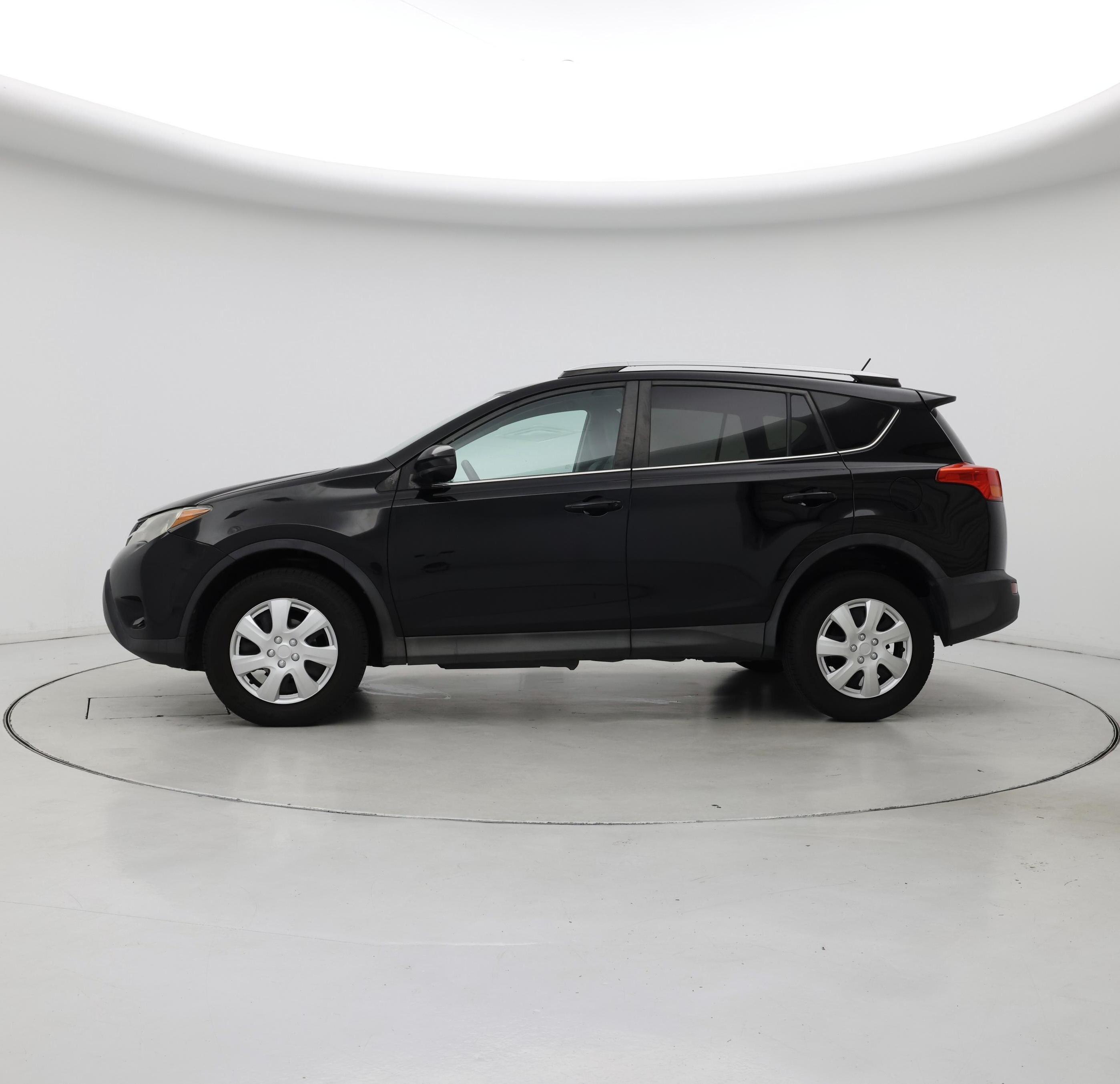 Thumbnail: 2013 Toyota RAV4 - 3
