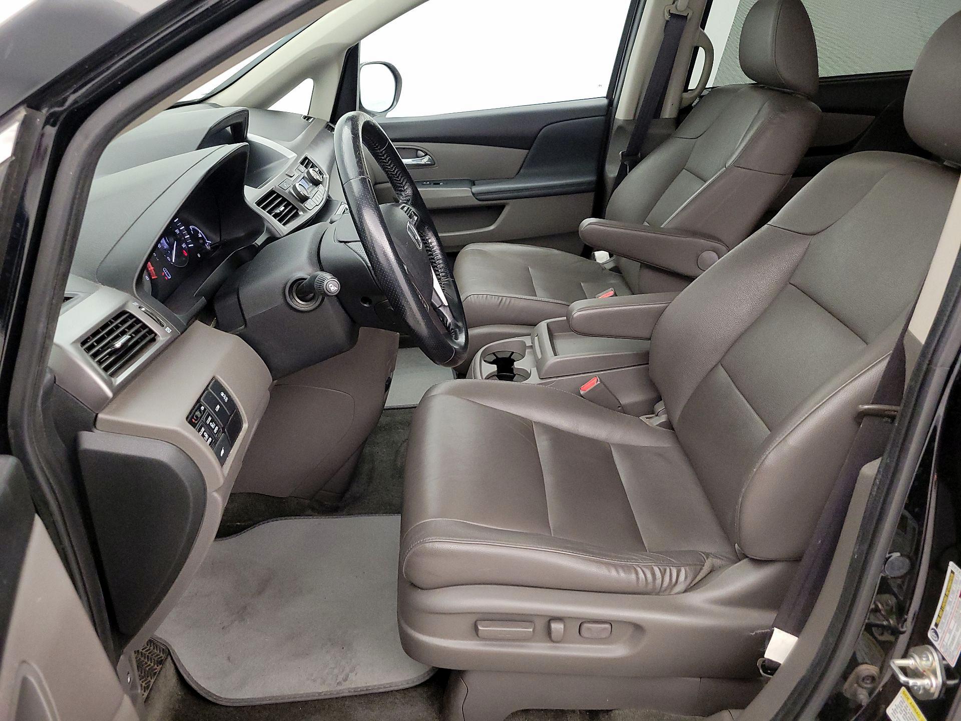 Thumbnail: 2015 Honda Odyssey - 11