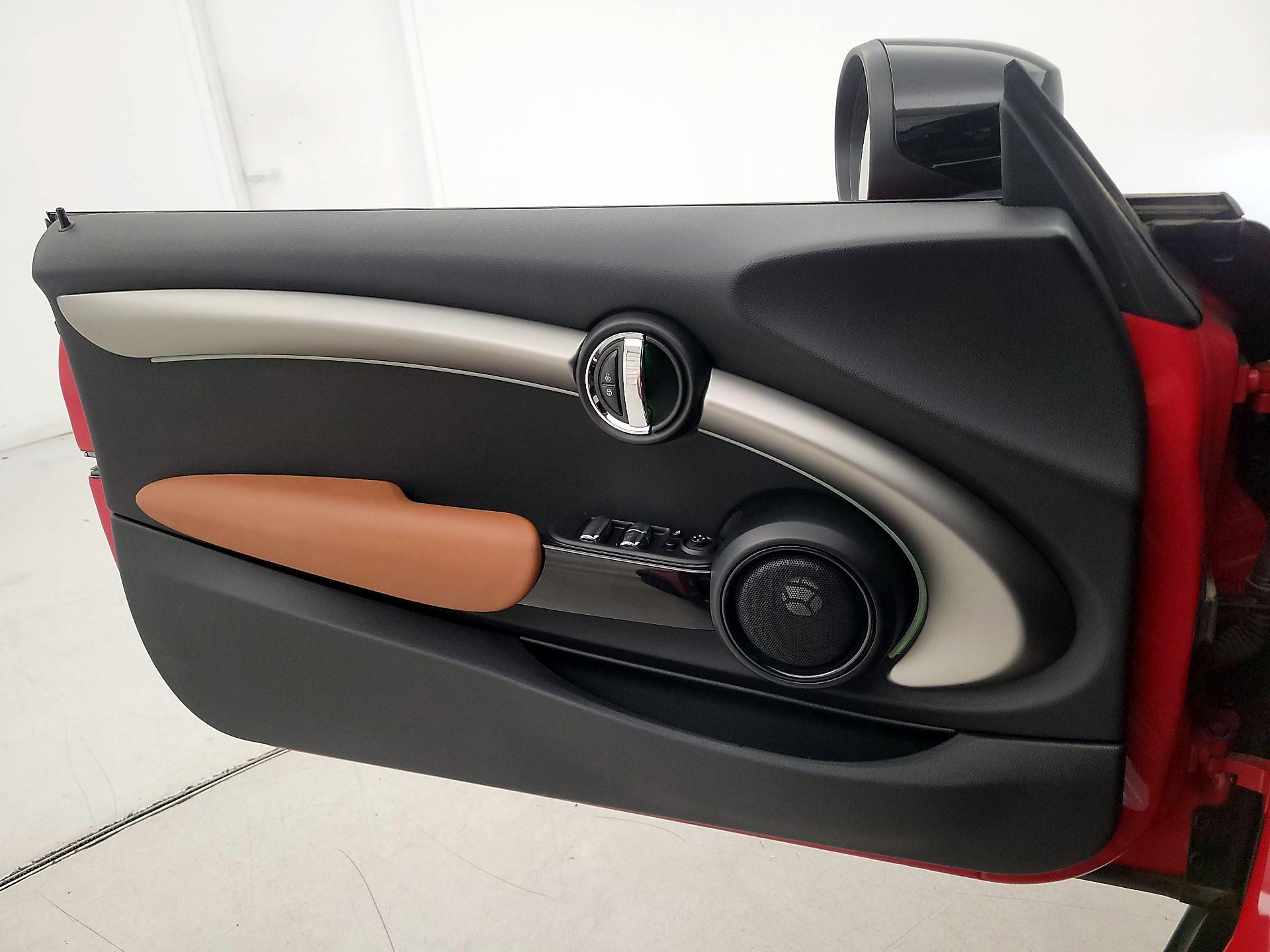Thumbnail: 2021 MINI Cooper - 12