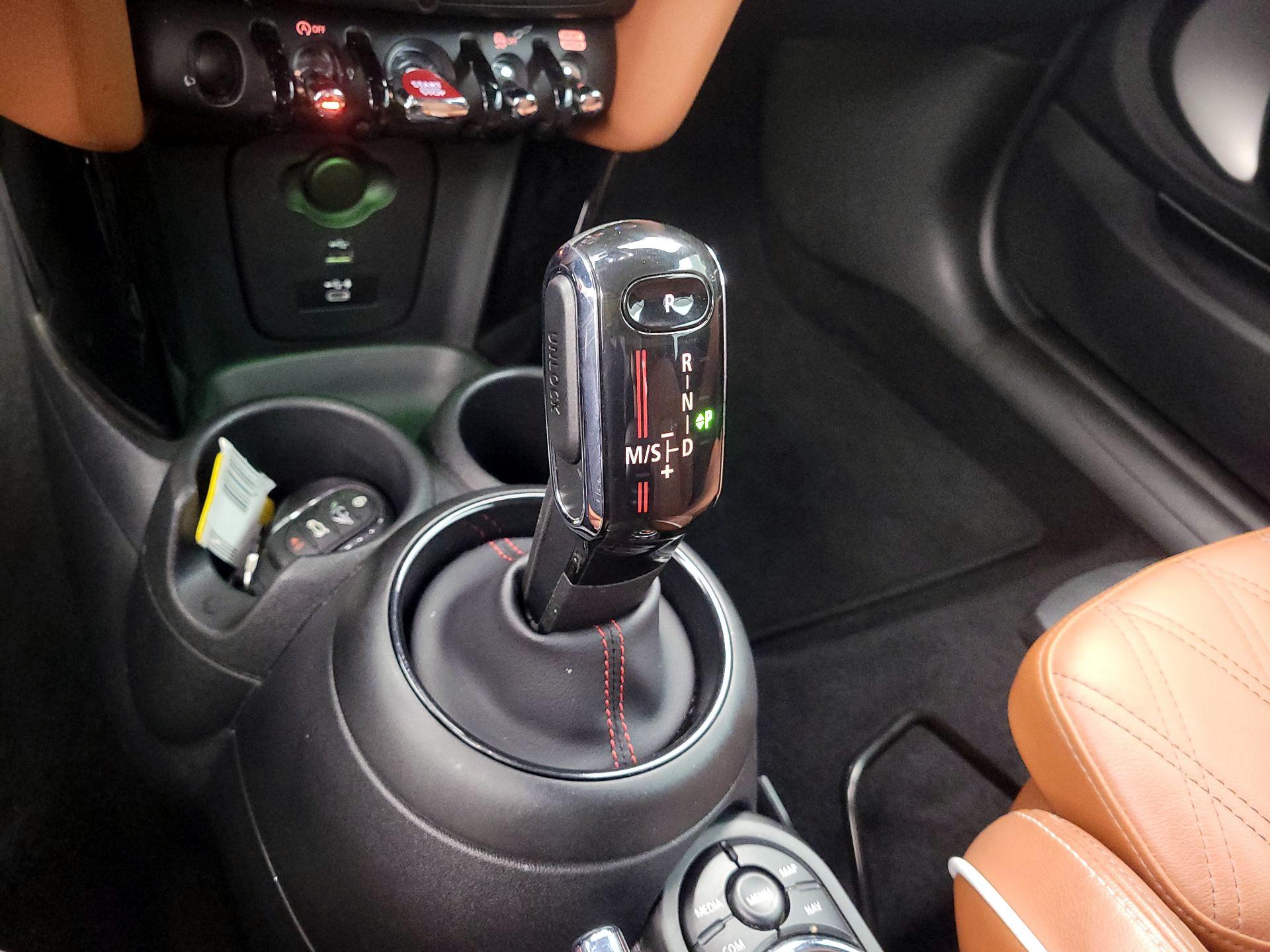 Thumbnail: 2021 MINI Cooper - 17