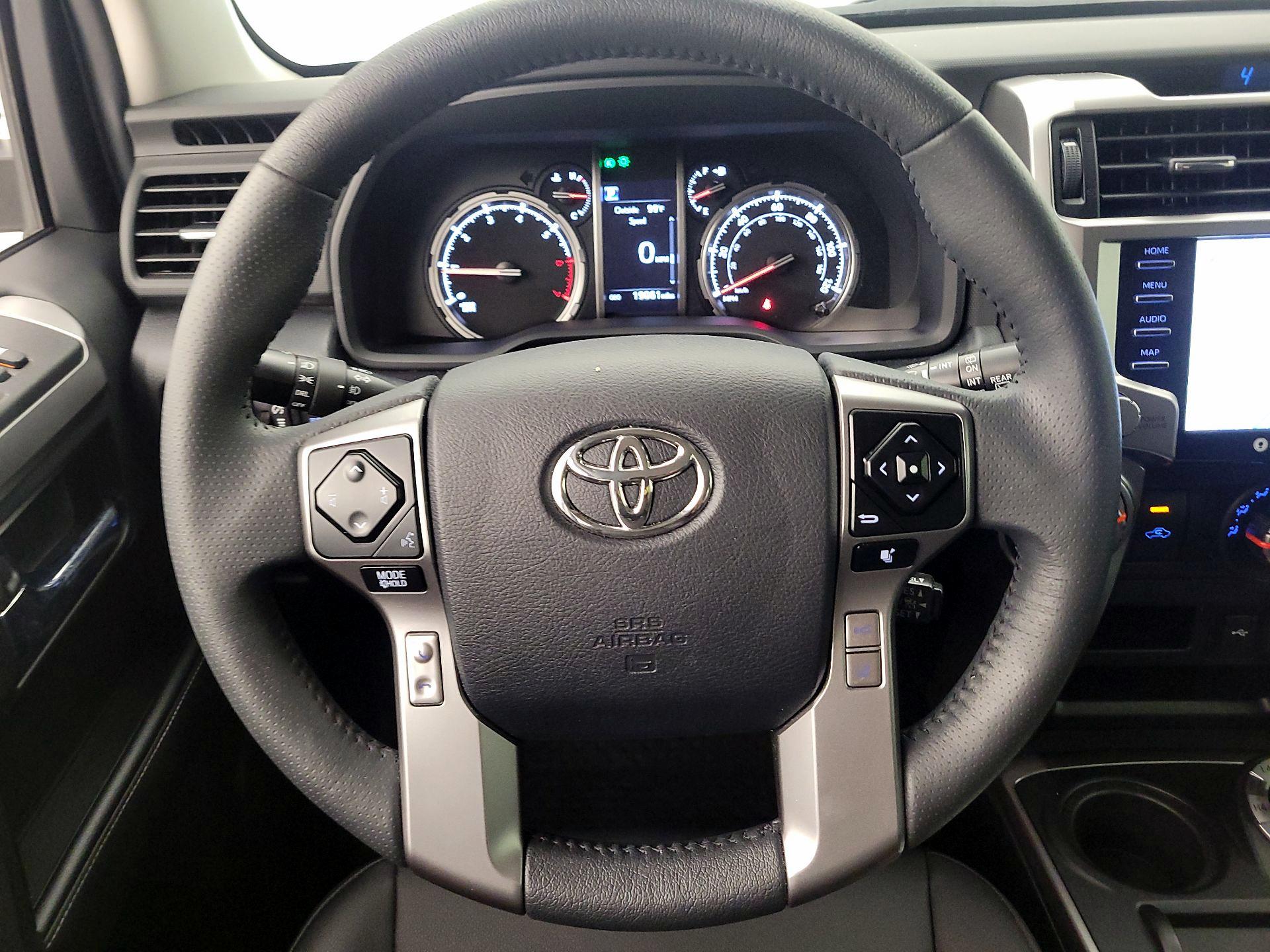 Thumbnail: 2023 Toyota 4Runner - 10